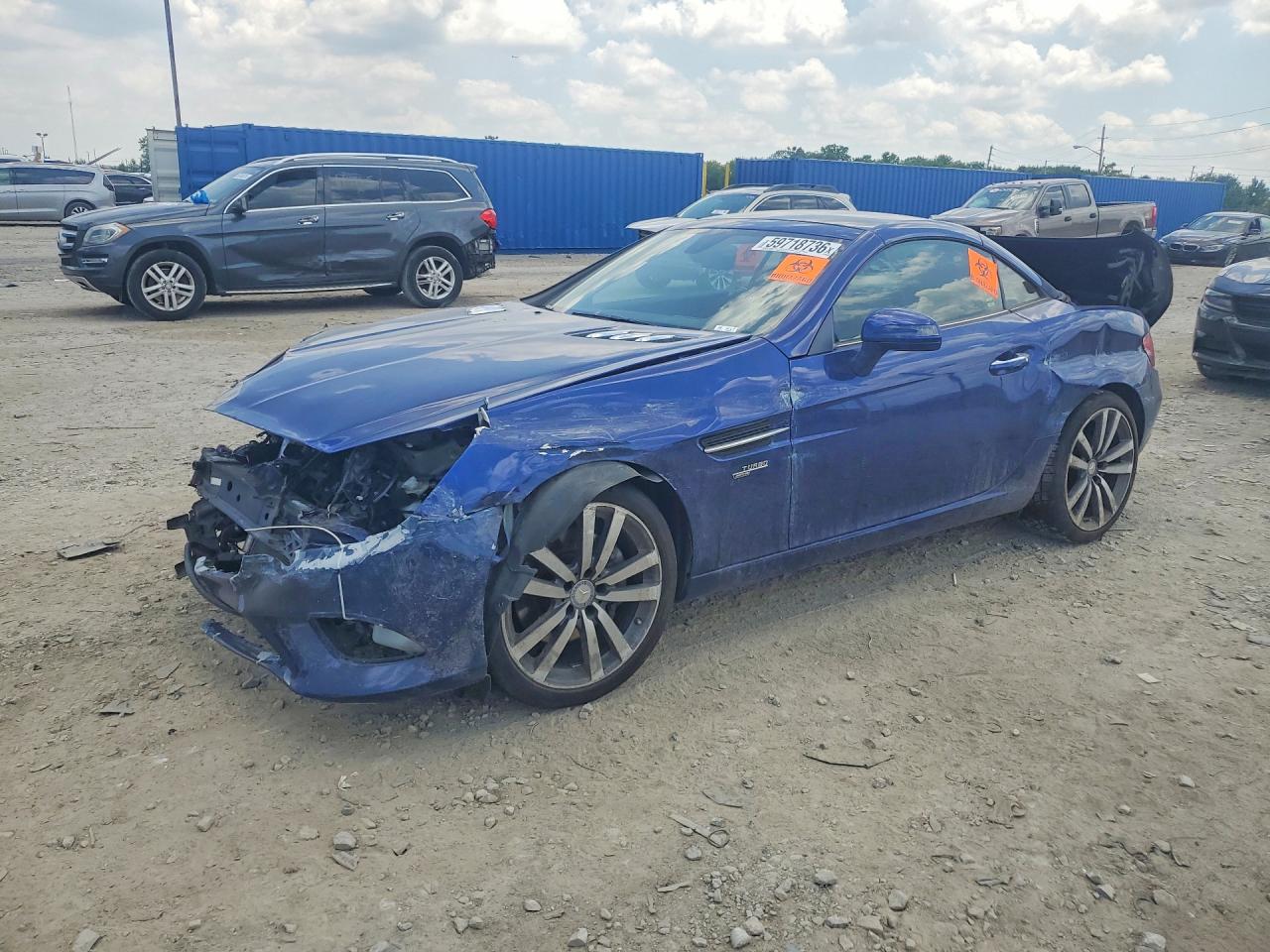 2017 Mercedes-Benz SLC 300, VIN WDDPK3JA8HF127014 — Front end