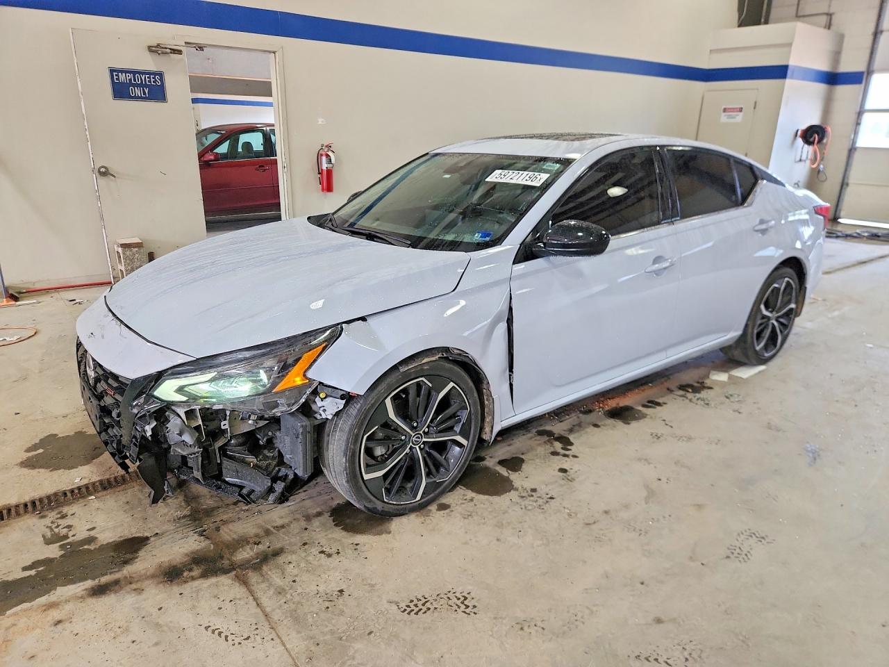 2023 Nissan Altima SR, VIN 1N4BL4CV3PN375026 — Front end