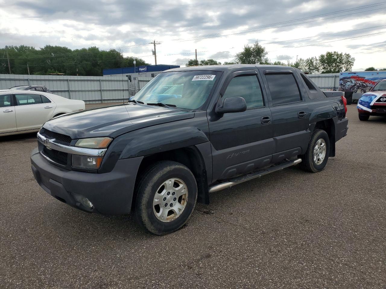 2003 Chevrolet Avalanche, VIN 3GNEK13TX3G219969 — Side