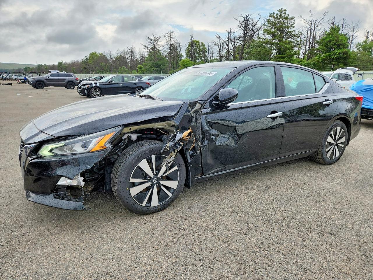 2021 Nissan Altima SL, VIN 1N4BL4EV9MN306317 — Front end