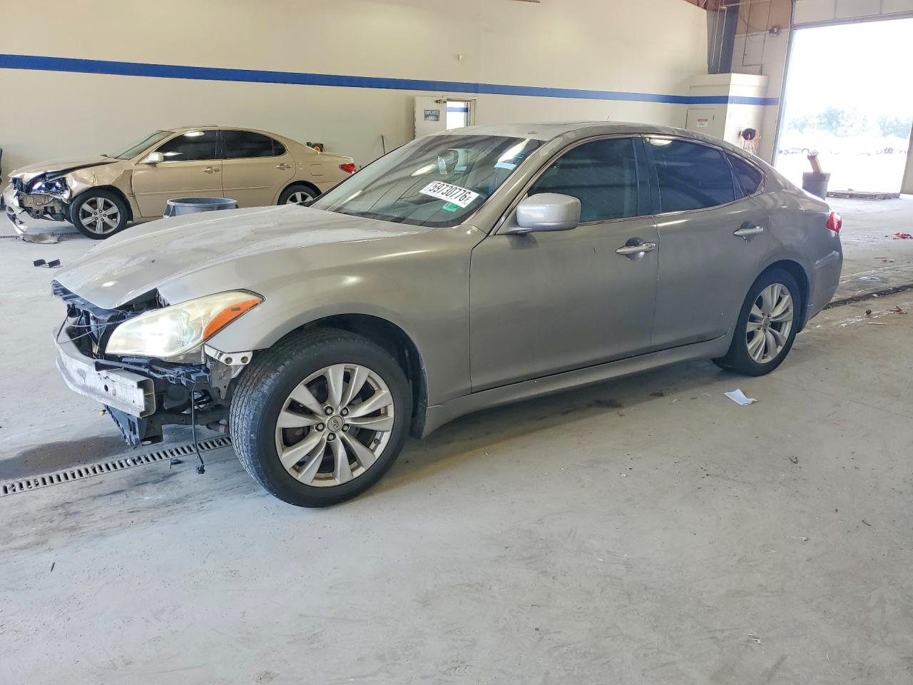 2011 Infiniti M, VIN JN1BY1AR8BM375671 — Front end