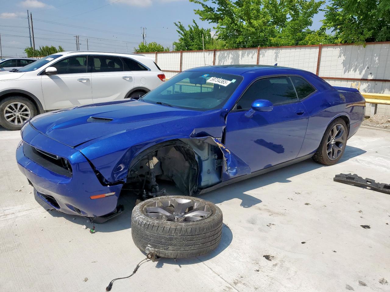 2019 Dodge Challenger SXT, VIN 2C3CDZAG3KH680500 — Auction photo