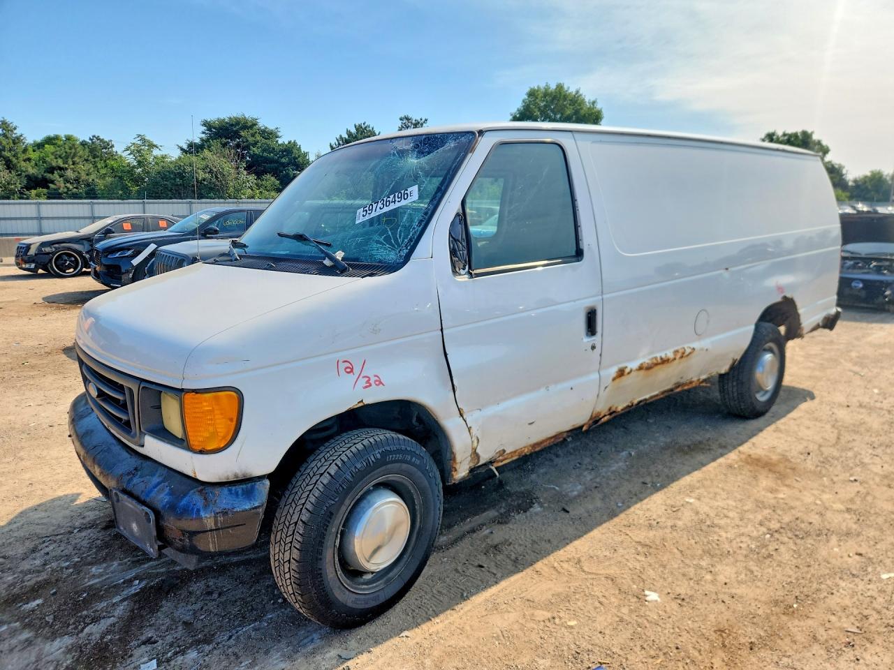2005 Ford Econoline Cargo, VIN 1FTNS24L15HA19875 — Side