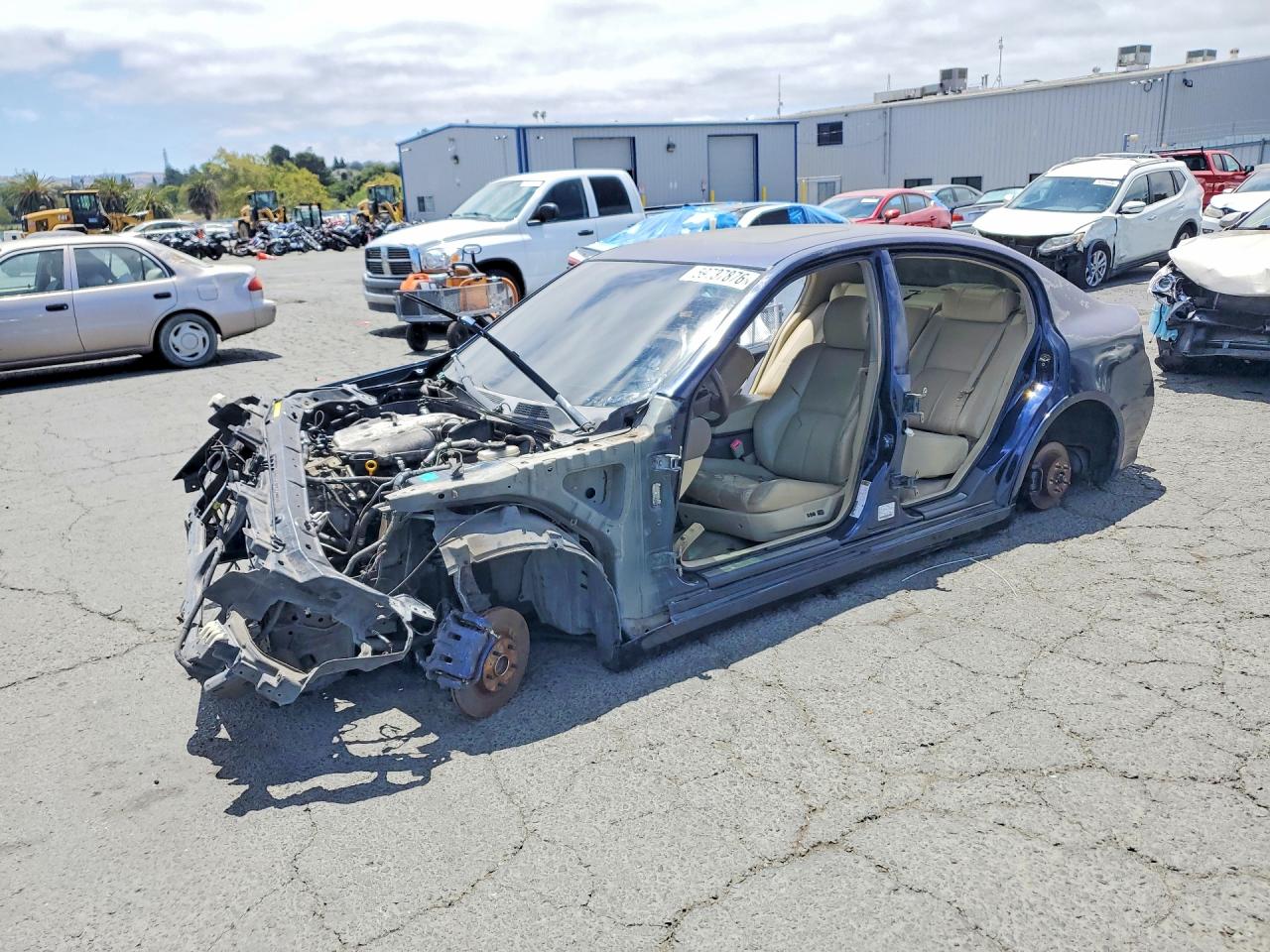 2005 Infiniti G35, VIN JNKCV51E75M210552 — Stripped
