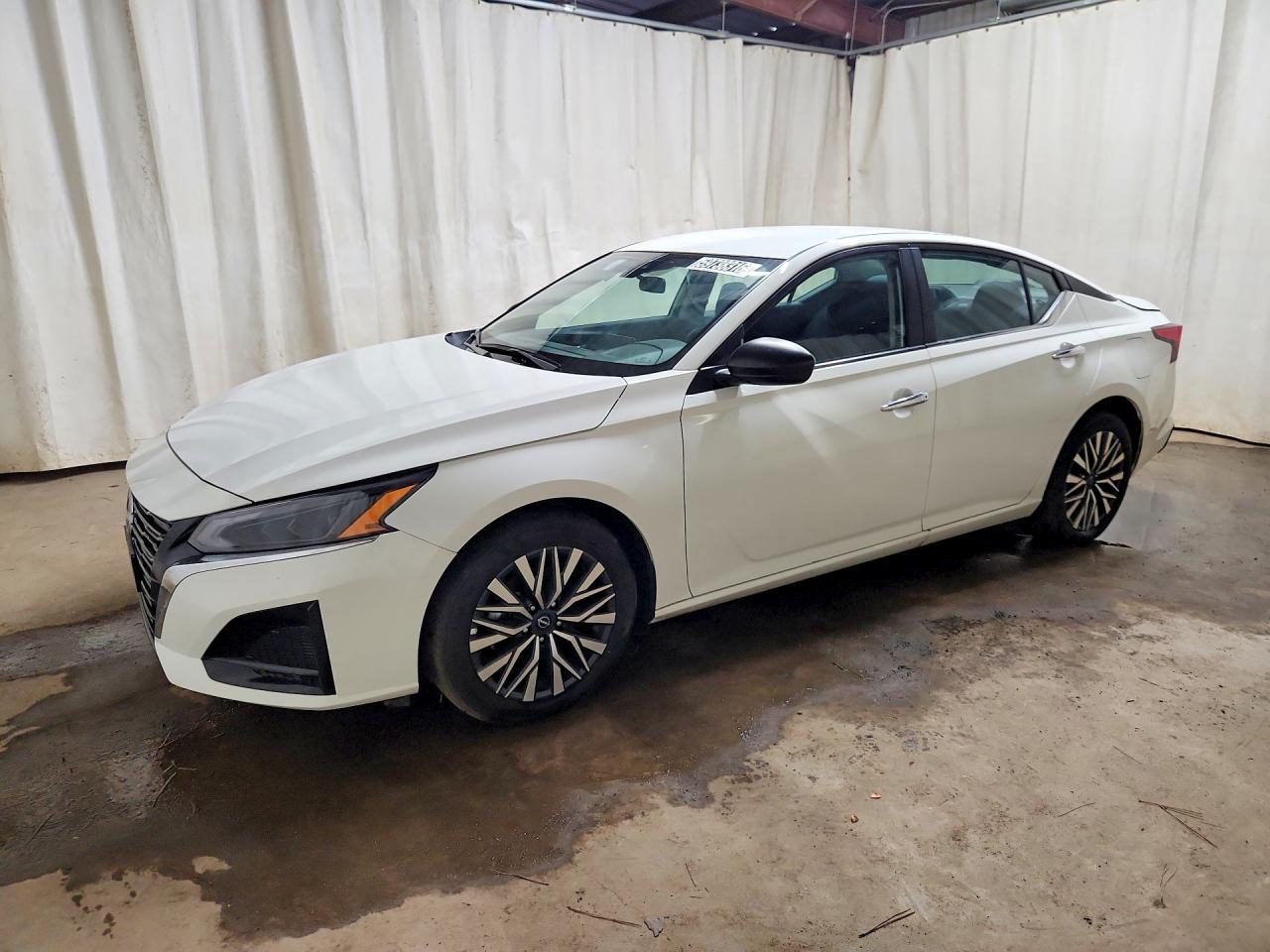2025 Nissan Altima SV, VIN 1N4BL4DVXSN401208 — Rear end