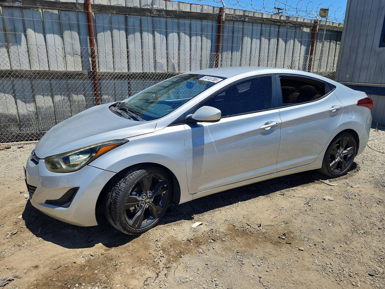 2016 Hyundai Elantra SE, VIN 5NPDH4AE8GH667083 — Front end