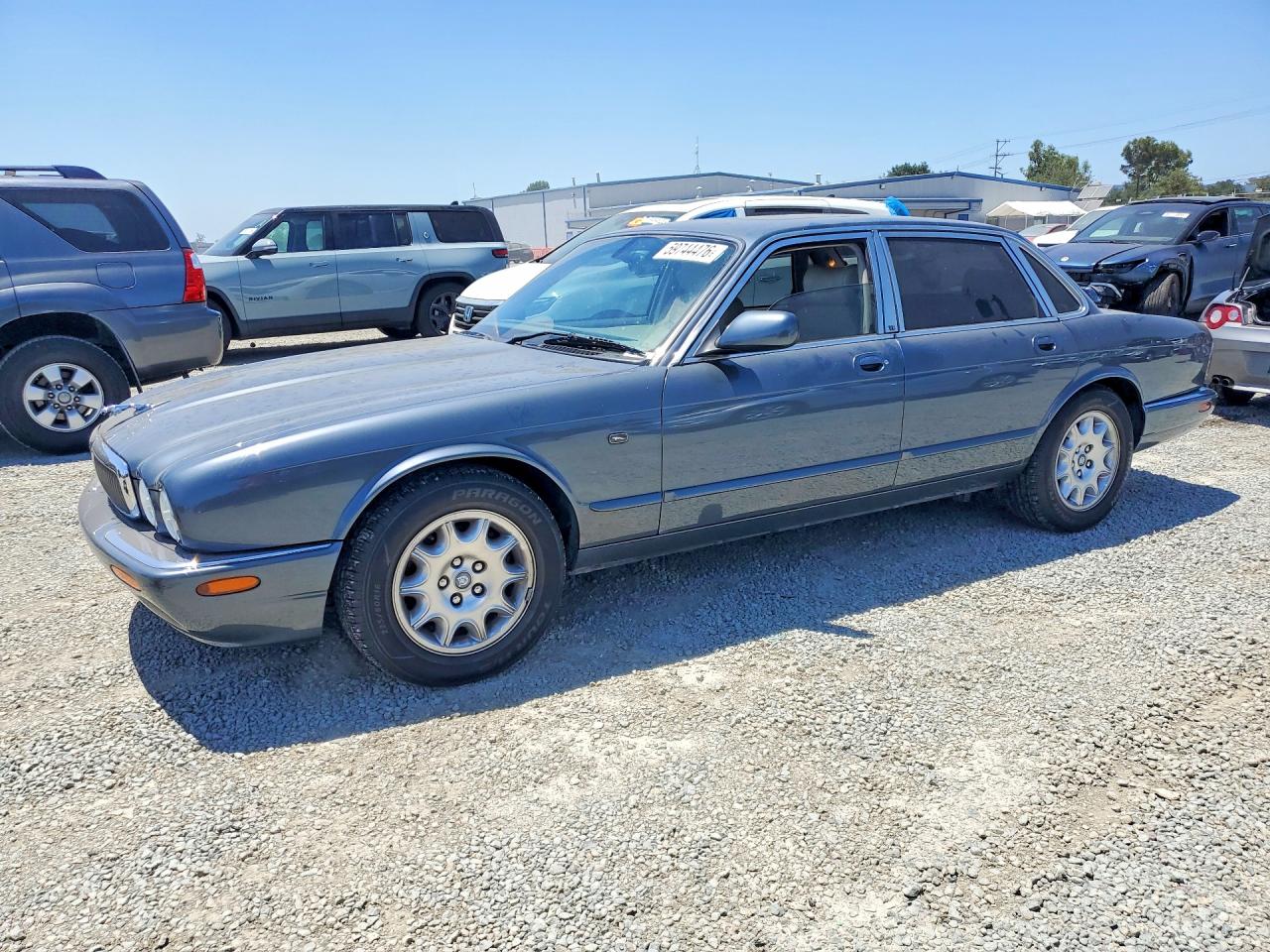 2000 Jaguar XJ, VIN SAJDA14C7YLF16671 — Мелкие вмятины и царапины
