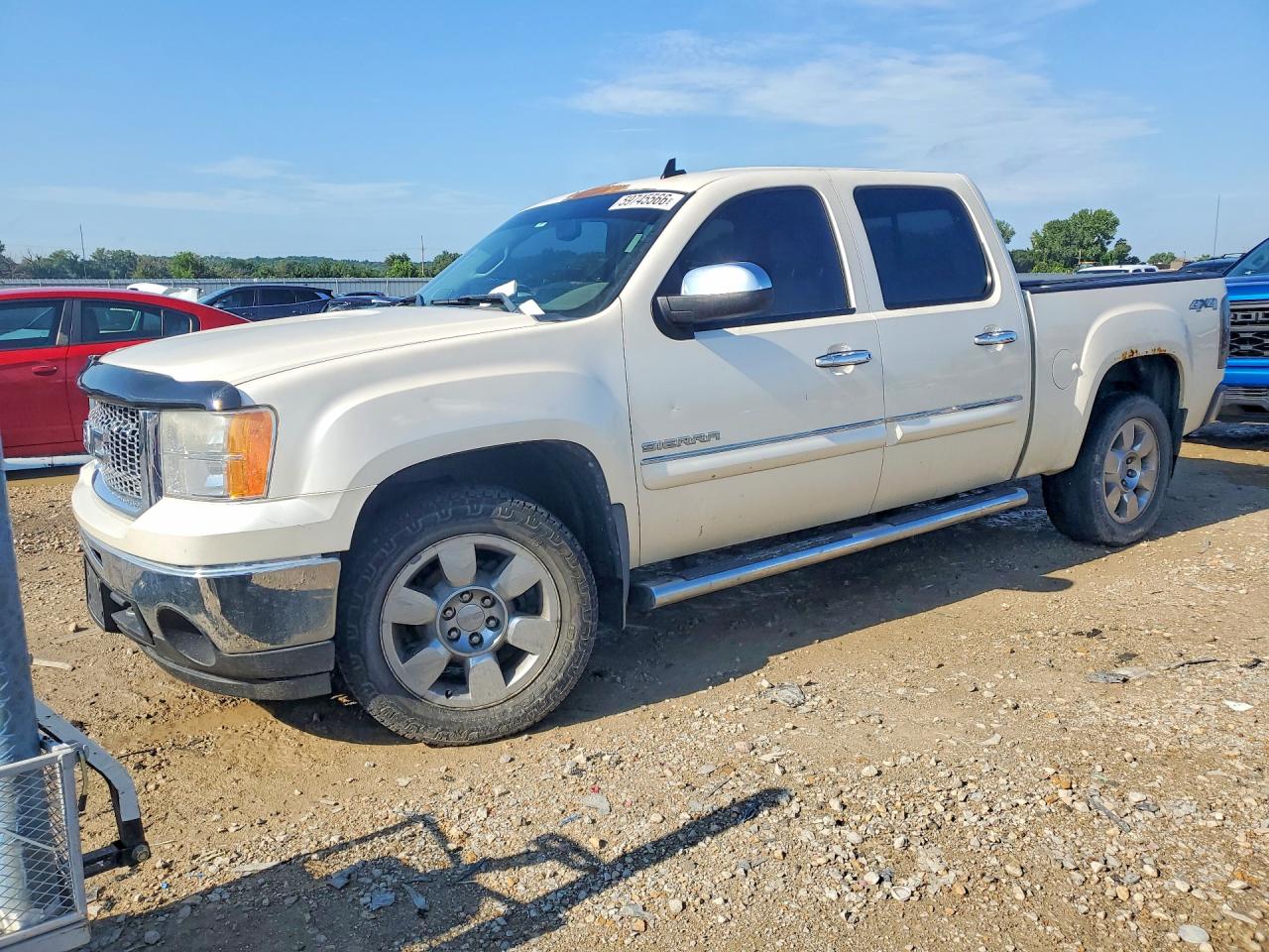 2011 GMC Sierra 1500 SLT, VIN 3GTP2WE33BG381131 — Front end