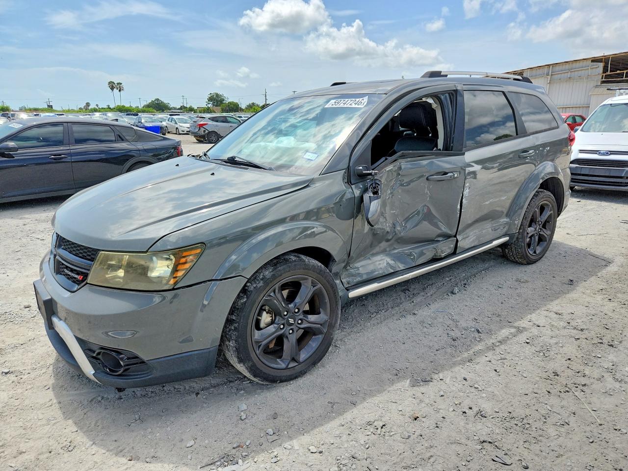 2020 Dodge Journey Crossroad, VIN 3C4PDCGB5LT273017 — Бок