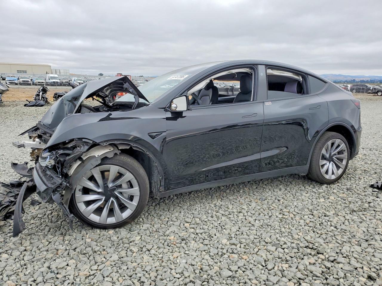 2026 Tesla Model Y Long Range Launch Series, VIN 7SAYGDEE6TF350042 — Front end