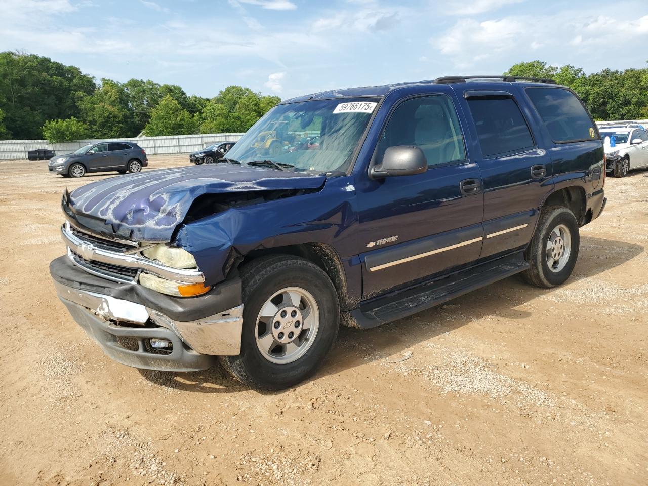 2003 Chevrolet Tahoe LS, VIN 1GNEC13V43J306117 — Front end