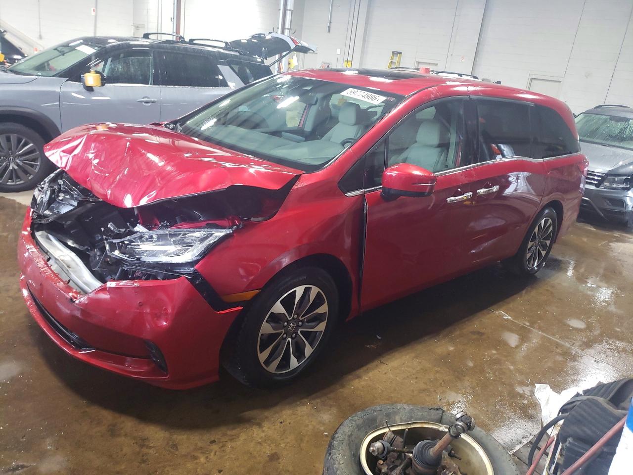 2021 Honda Odyssey EX-L, VIN 5FNRL6H70MB041044 — Front end