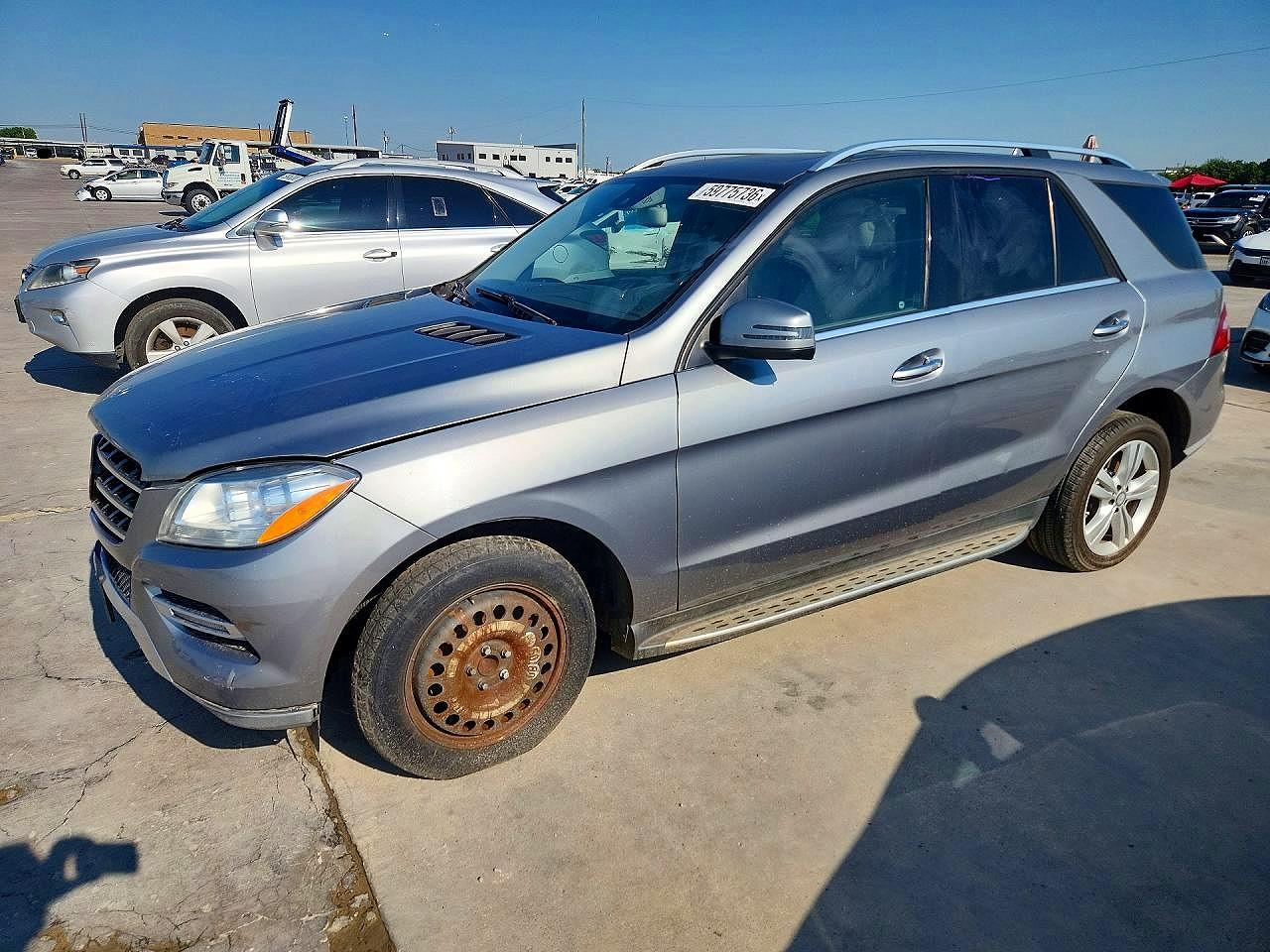 2014 Mercedes-Benz M 350, VIN 4JGDA5JB2EA271201 — Normal wear