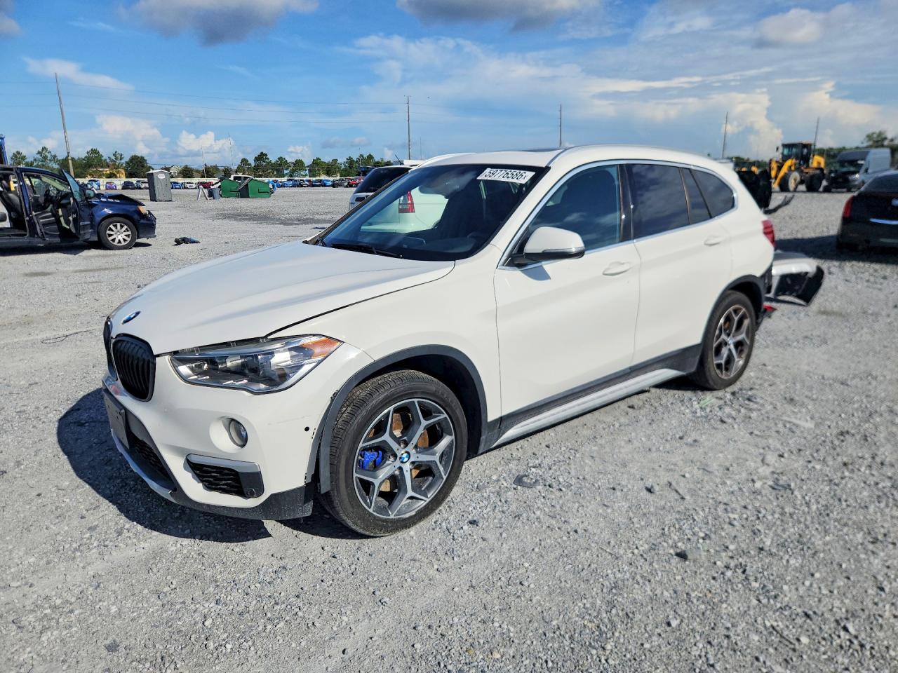 2017 BMW X1 xDrive28i, VIN WBXHT3C3XH5F72182 — Зад