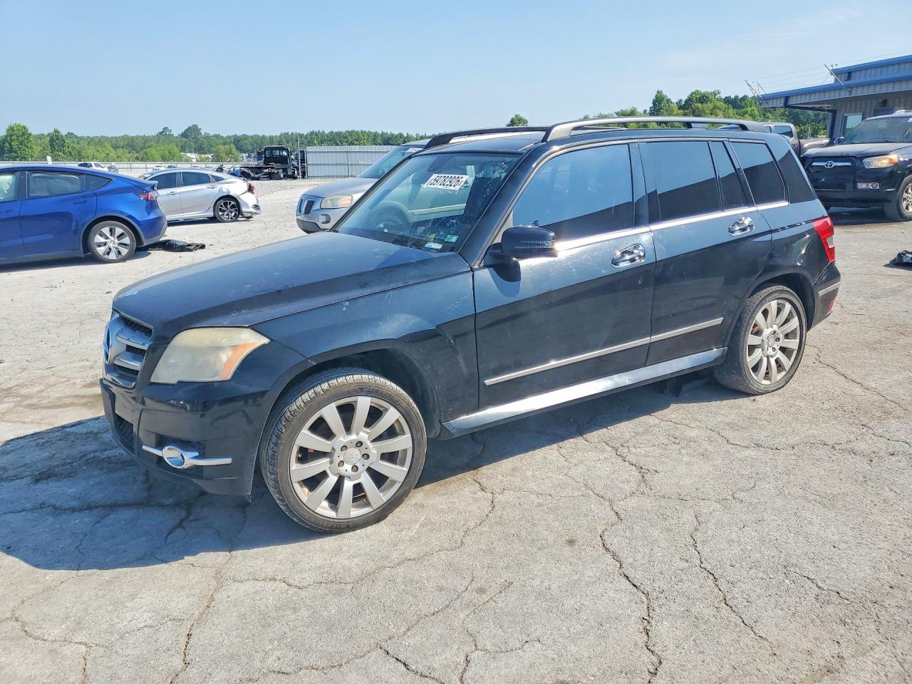 2010 Mercedes-Benz GLK 350, VIN WDCGG8HB2AF466696 — Normal wear