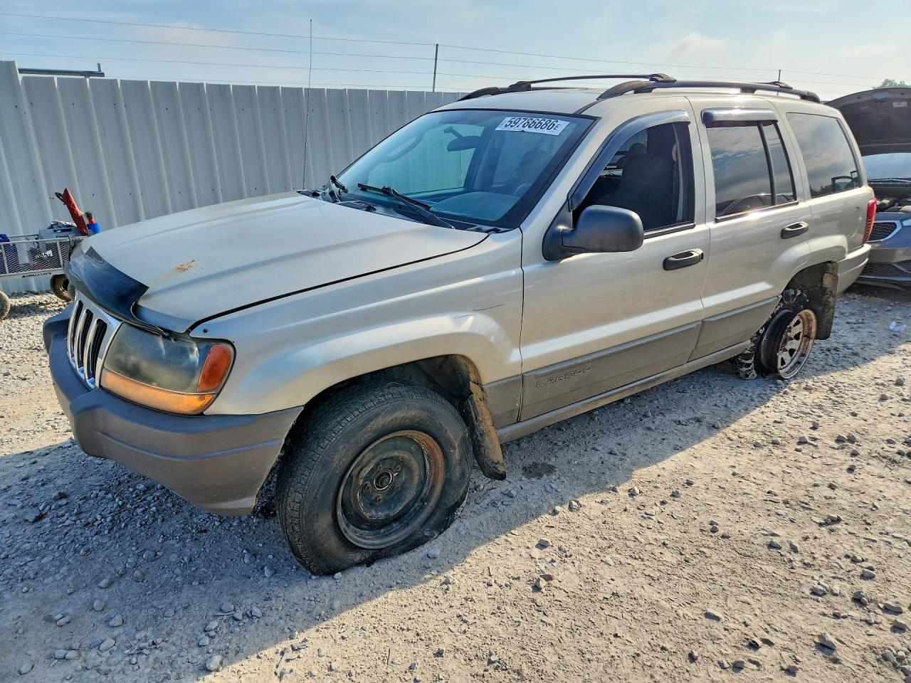 2003 Jeep Grand Cherokee Laredo, VIN 1J4GW48S03C527303 — Перед