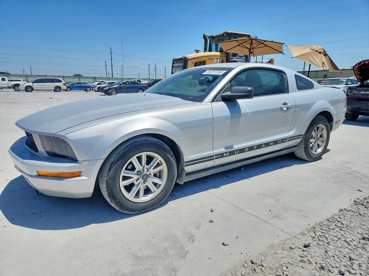 2007 Ford Mustang Deluxe, VIN 1ZVFT80N275222271 — Днище