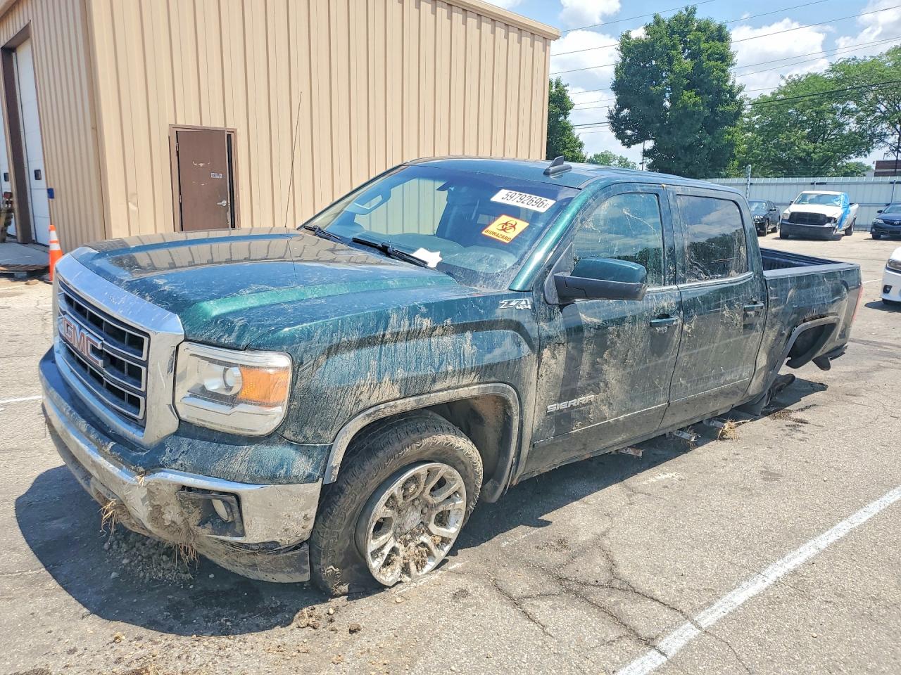 2015 GMC Sierra 1500 SLE, VIN 3GTU2UECXFG126957 — Rear end