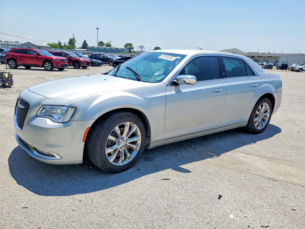2019 Chrysler 300 Limited, VIN 2C3CCAKG9KH627044 — Бок