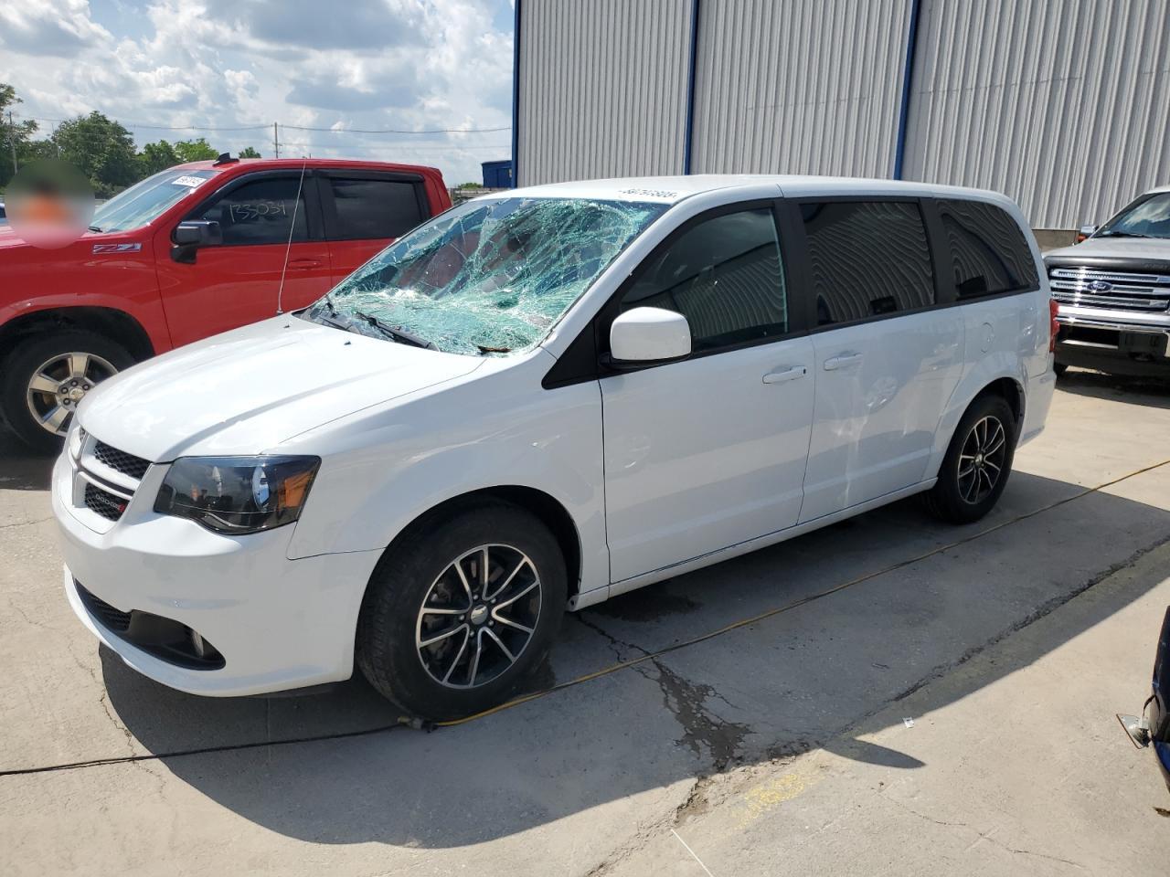 2019 Dodge Grand Caravan GT, VIN 2C4RDGEG6KR641169 — Крыша