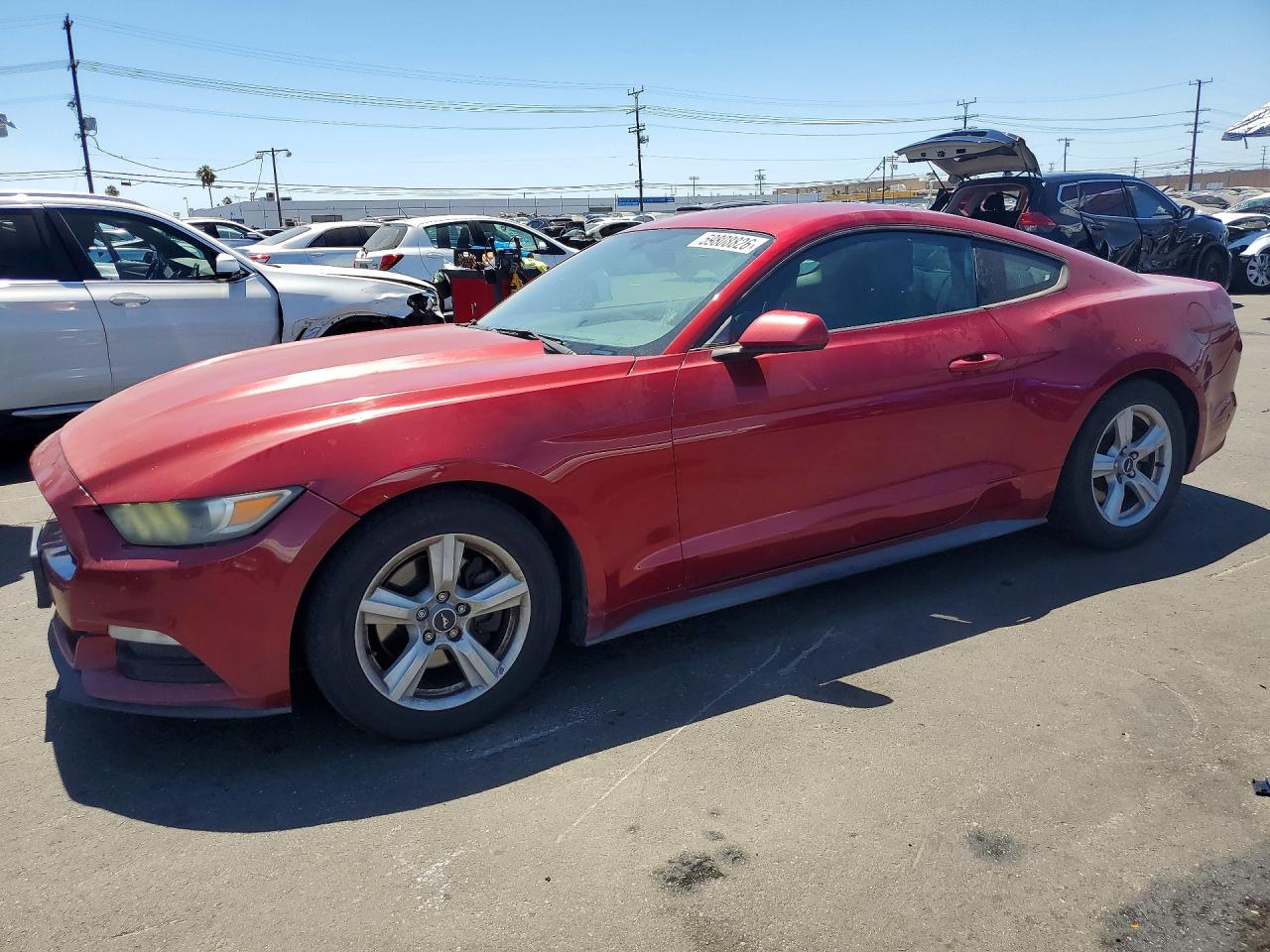 2016 Ford Mustang V6, VIN 1FA6P8AM4G5252942 — Front end