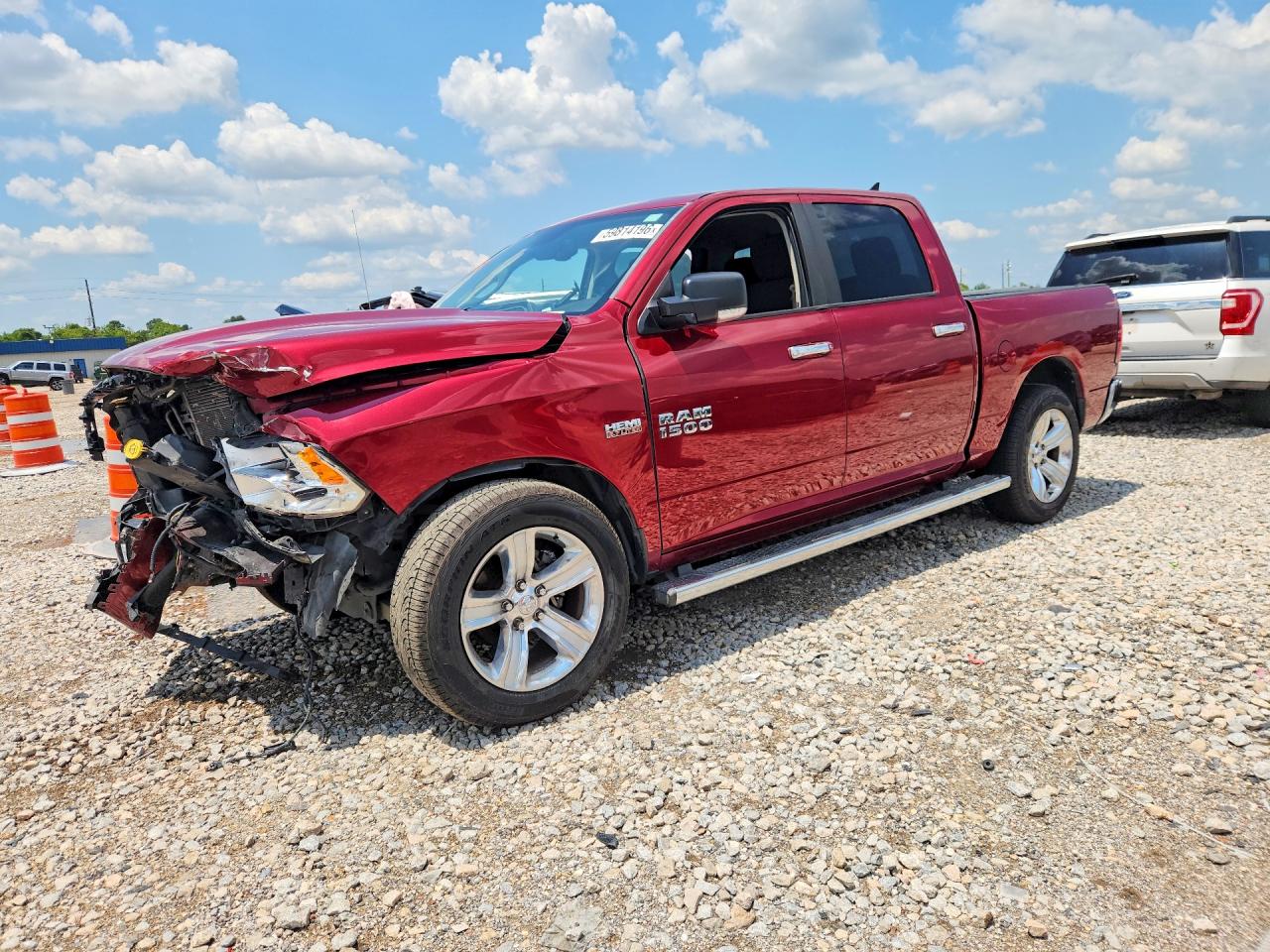2014 Ram 1500 Lone Star, VIN 1C6RR6LT7ES398154 — Front end