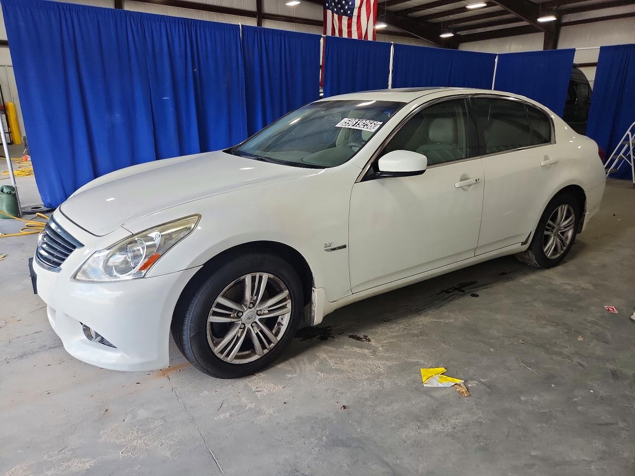 2015 Infiniti Q40, VIN JN1CV6AR9FM524685 — Normal wear