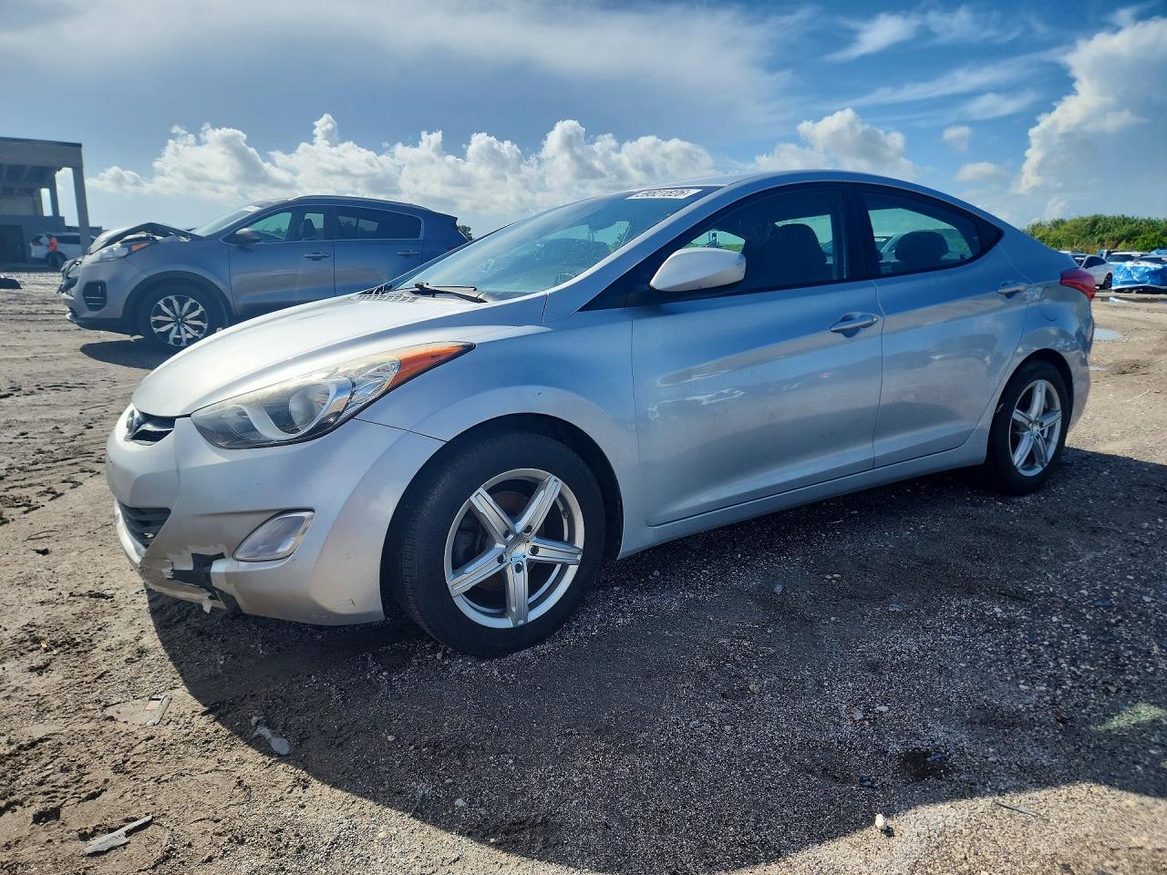2013 Hyundai Elantra GLS, VIN 5NPDH4AE5DH442955 — Front end