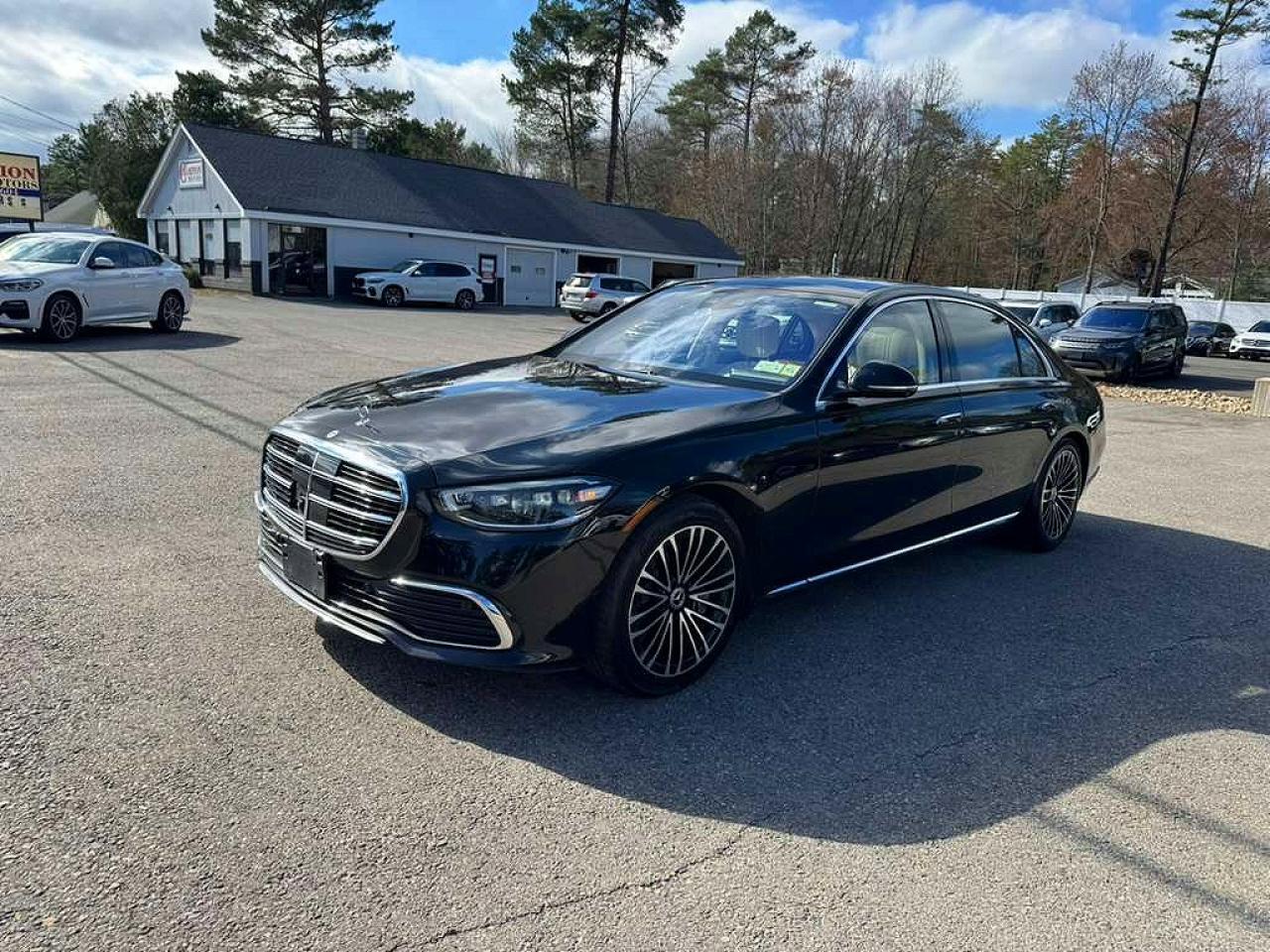 2022 Mercedes-Benz S 580, VIN W1K6G7GB7NA106605 — Minor dents and scratches