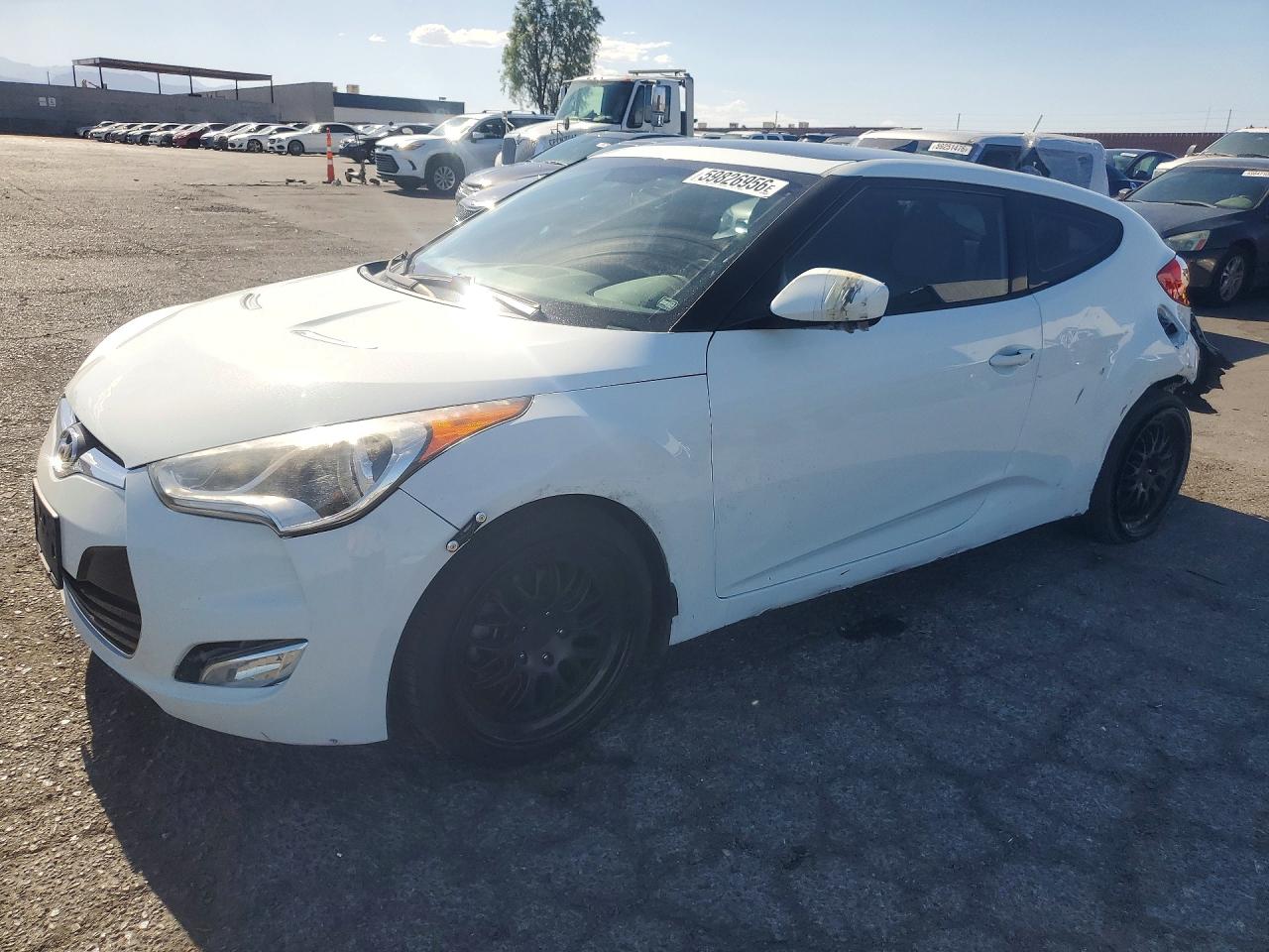 2013 Hyundai Veloster w/Gray Int, VIN KMHTC6AD3DU123343 — Rear end