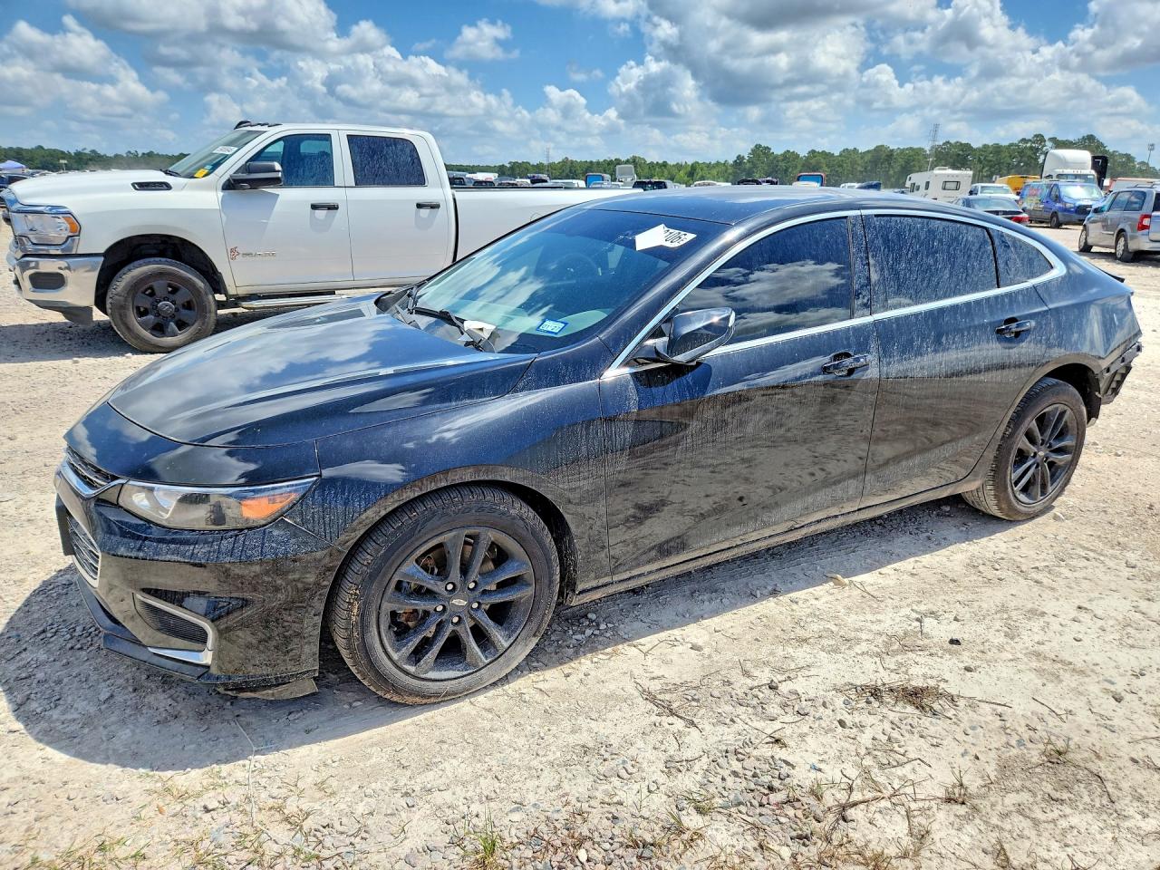2018 Chevrolet Malibu LT, VIN 1G1ZD5ST8JF213947 — Rear end