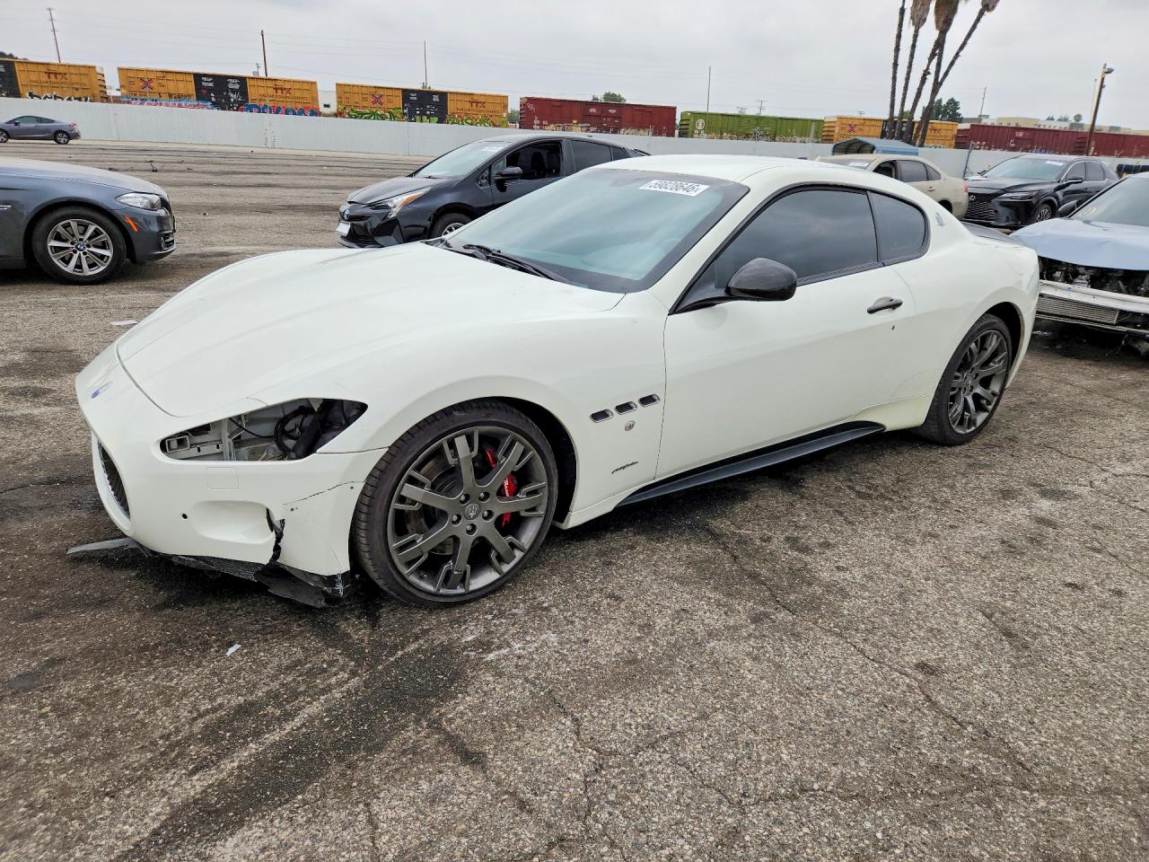 2010 Maserati GranTurismo S Auto, VIN ZAM45KLA1A0052821 — Front end