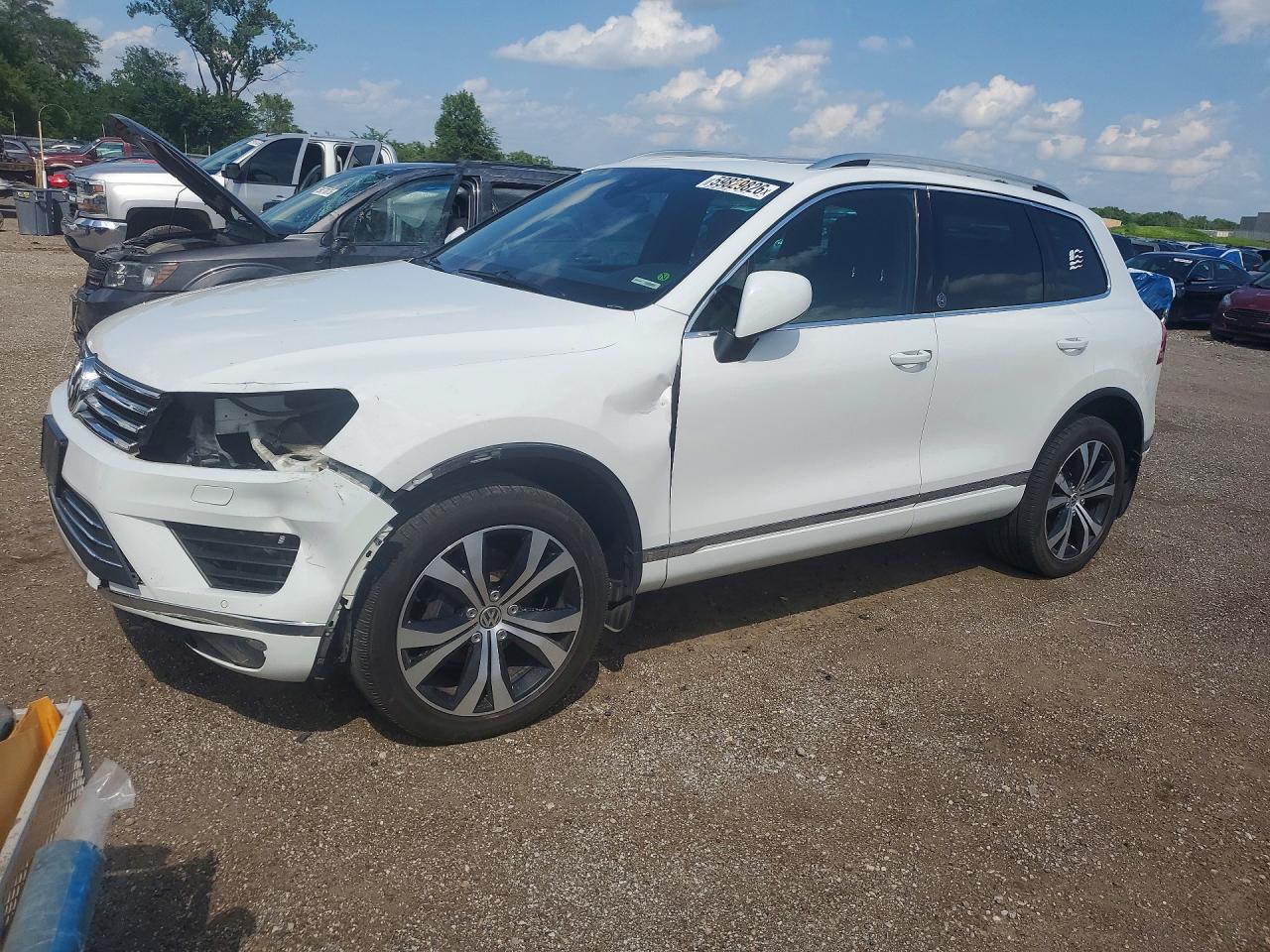 2017 Volkswagen Touareg Wolfsburg Edition, VIN WVGRF7BP1HD006060 — Front end