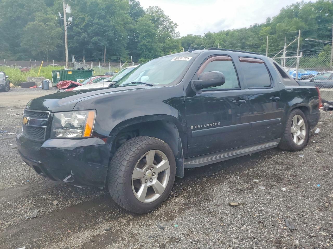 2007 Chevrolet Avalanche 1LT, VIN 3GNFK12337G204550 — Rear end