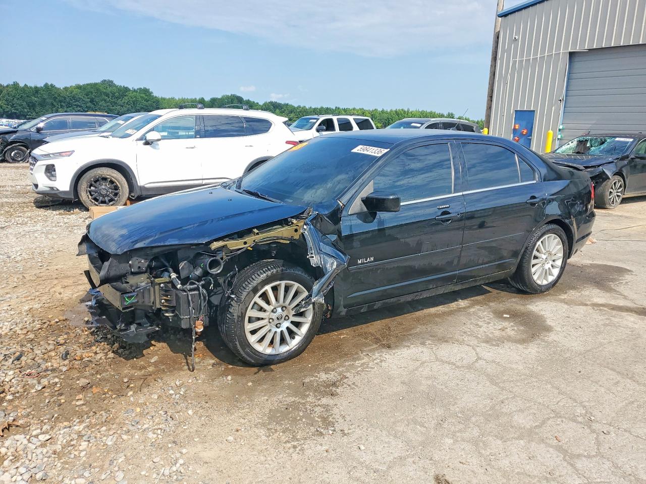 2008 Mercury Milan Premier, VIN 3MEHM08108R617042 — Front end