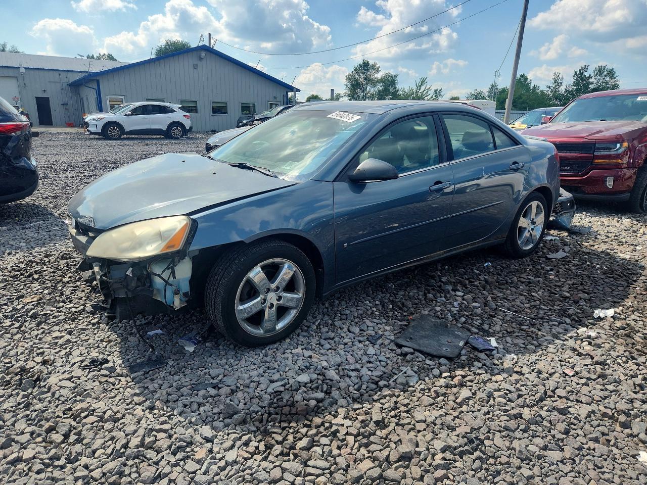 2006 Pontiac G6 GT, VIN 1G2ZH558064104103 — Front end