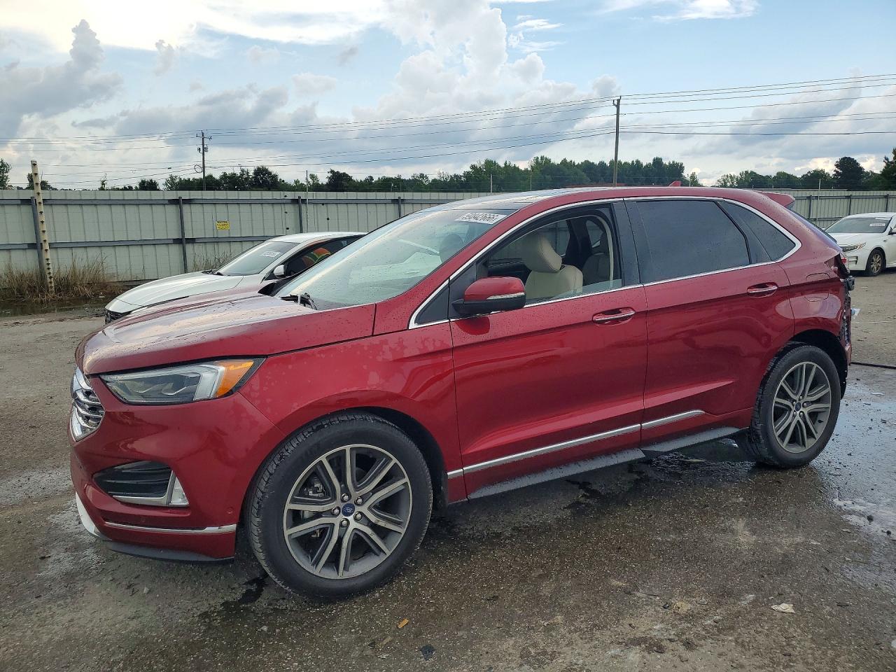 2019 Ford Edge Titanium, VIN 2FMPK3K96KBC31925 — Rear end