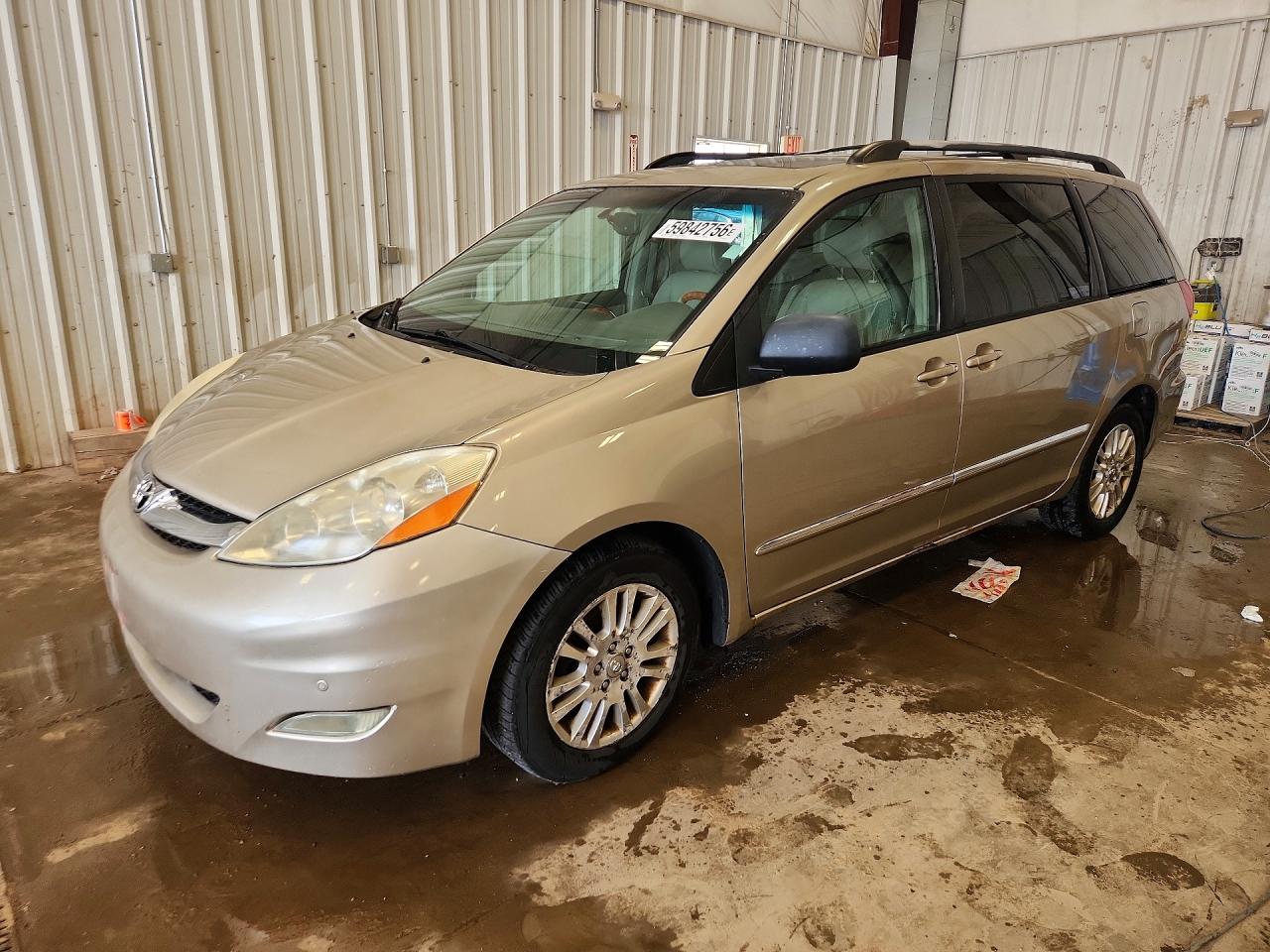 2007 Toyota Sienna XLE, VIN 5TDZK22C77S022573 — Water / flood