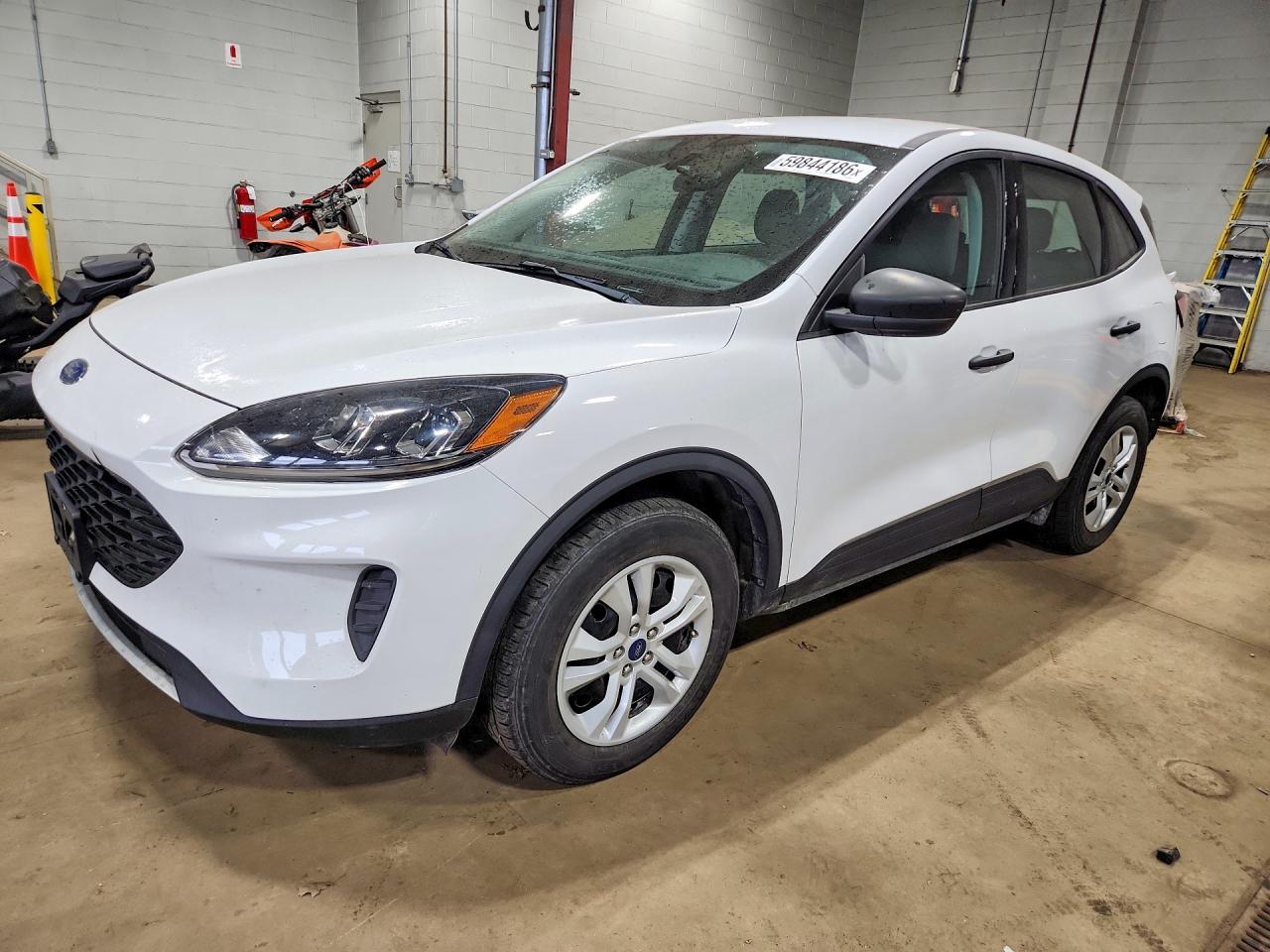 2021 Ford Escape S, VIN 1FMCU9F65MUA68001 — Roof