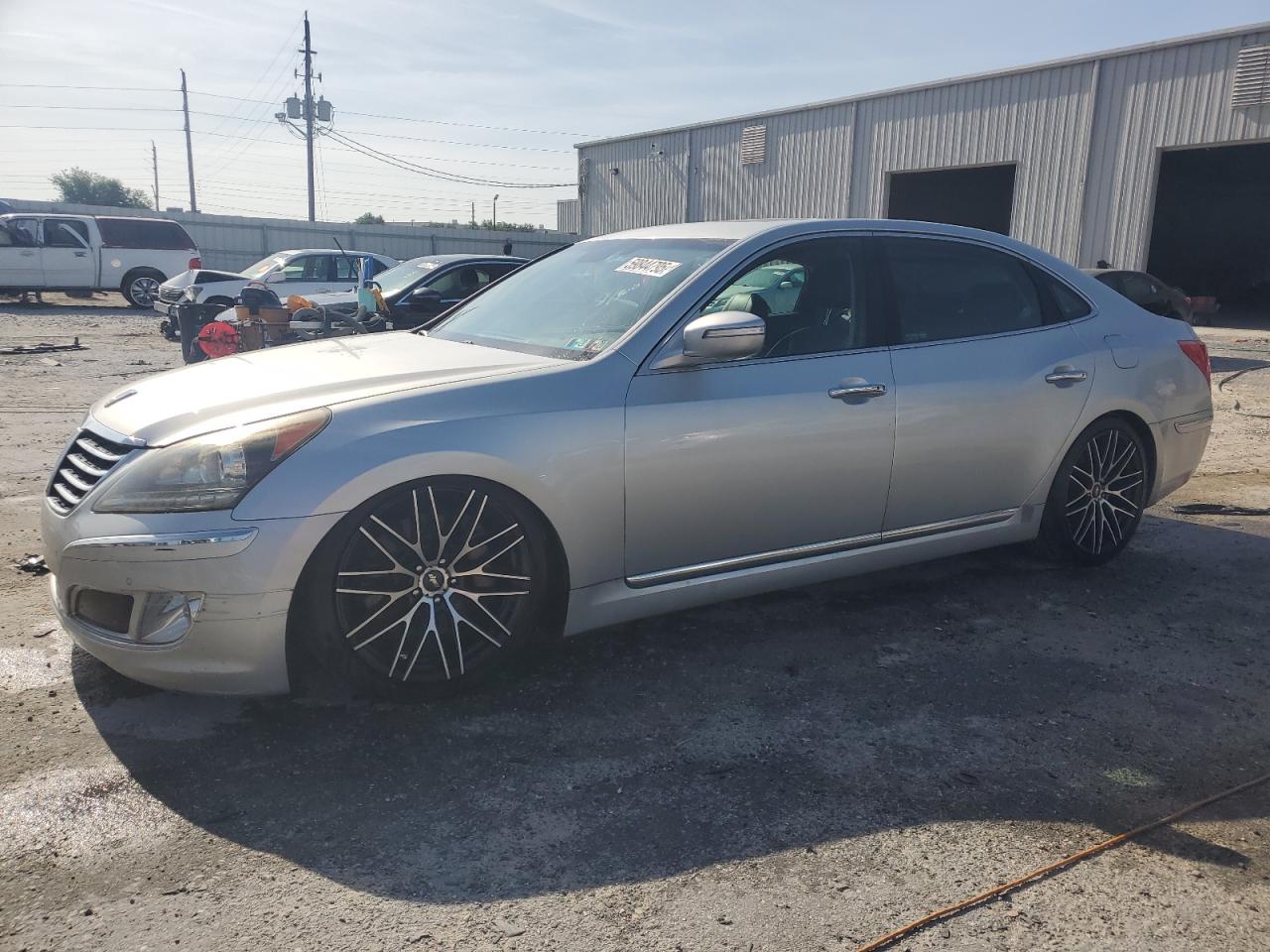 2013 Hyundai Equus Signature, VIN KMHGH4JH4DU063096 — Undercarriage