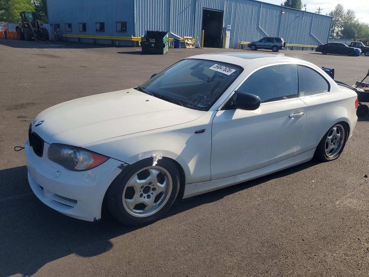 2010 BMW 1 Series 128i, VIN WBAUP9C54AVL89283 — Front end