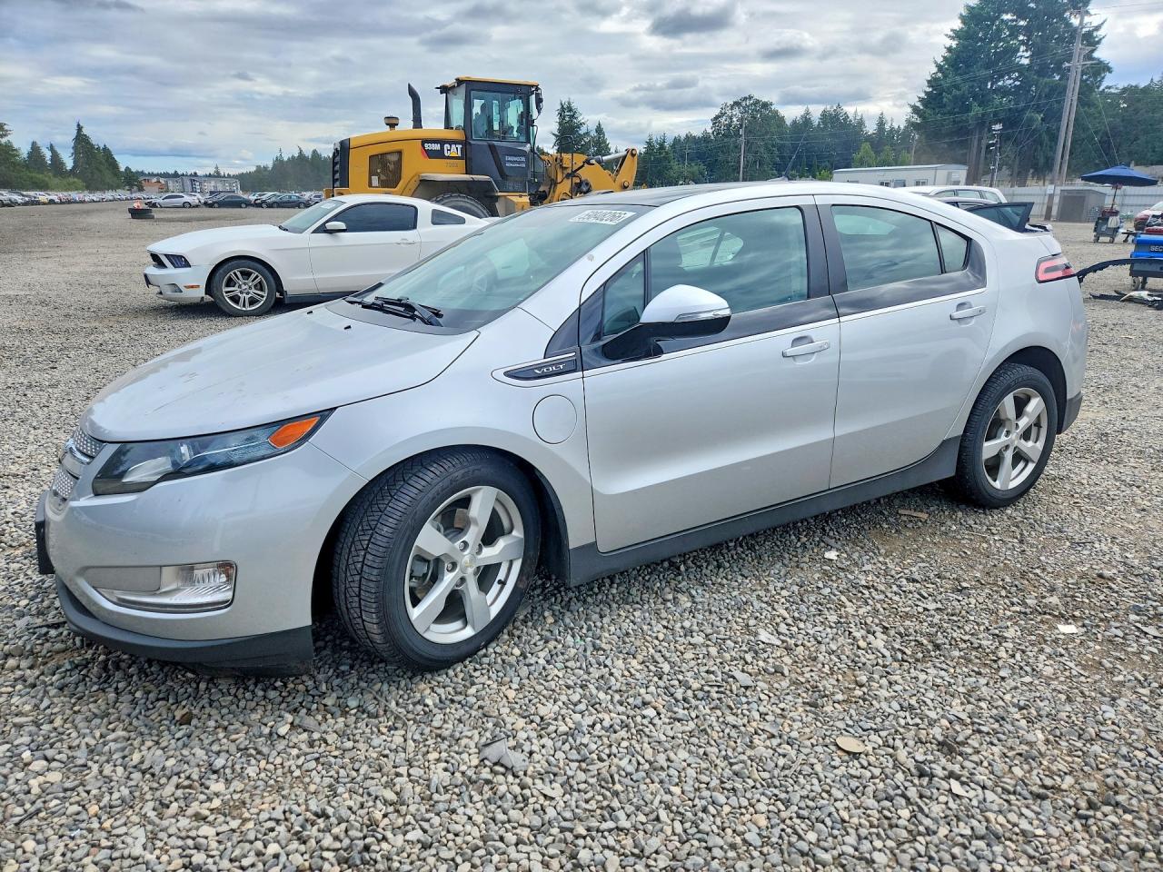 2012 Chevrolet Volt, VIN 1G1RA6E46CU125898 — Front end