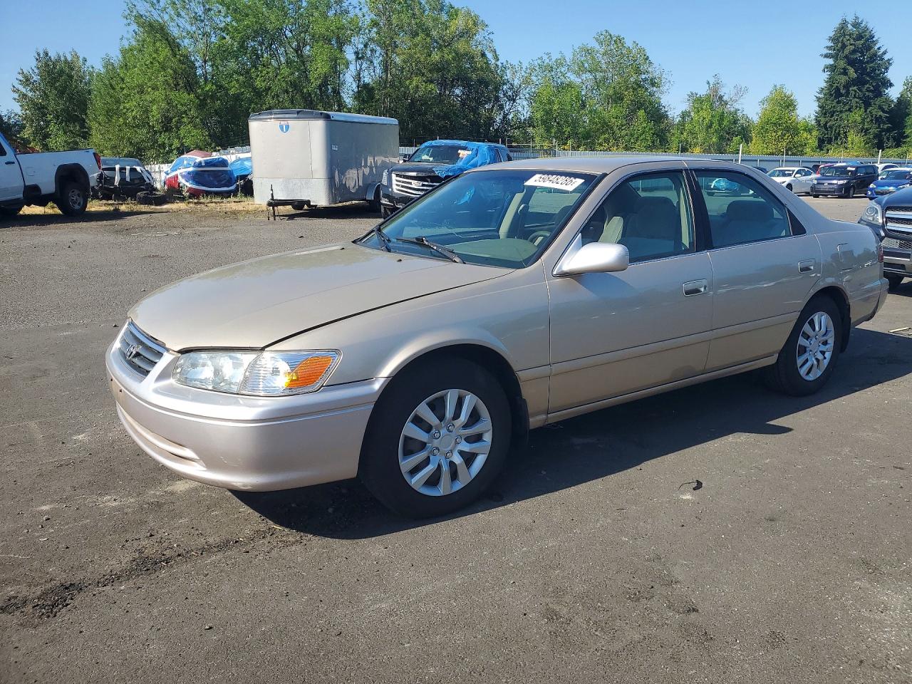 2000 Toyota Camry LE, VIN JT2BG22K2Y0425707 — Rear end