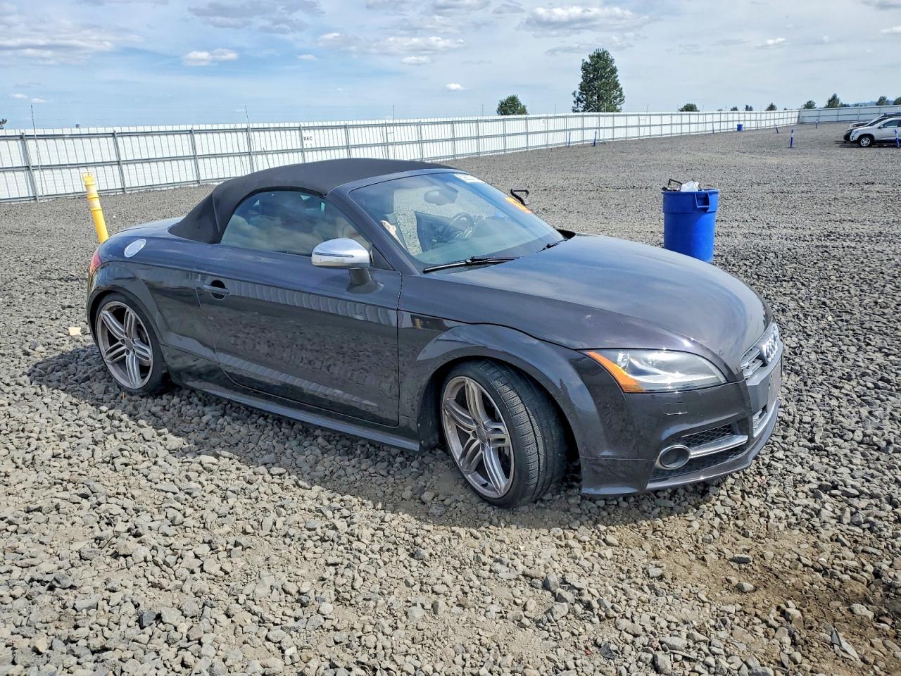 2011 Audi TTS 2.0T Premium Plus, VIN TRUS1AFK2B1025845 — Side