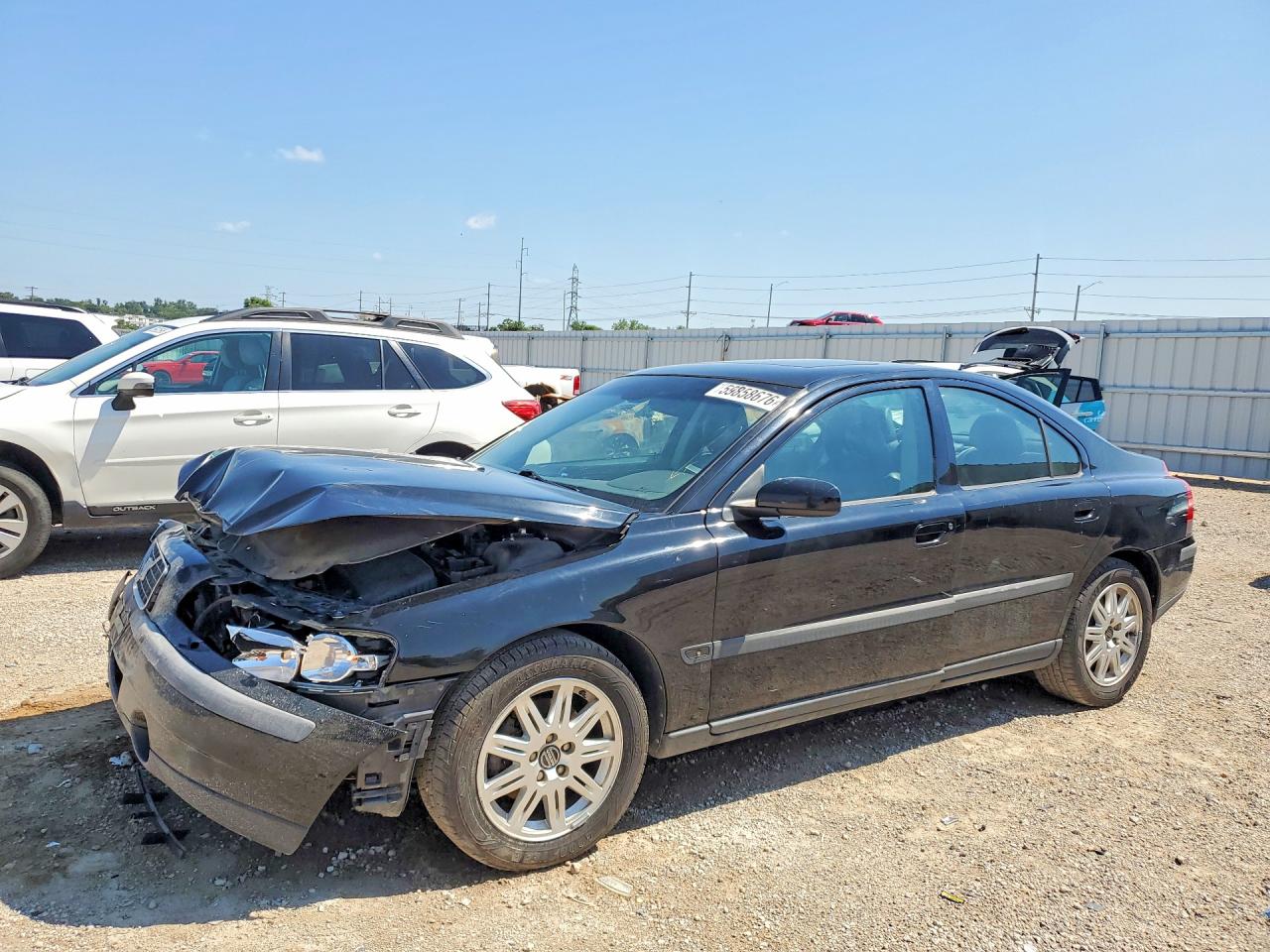 2004 Volvo S60, VIN YV1RS59VX42357204 — Перед