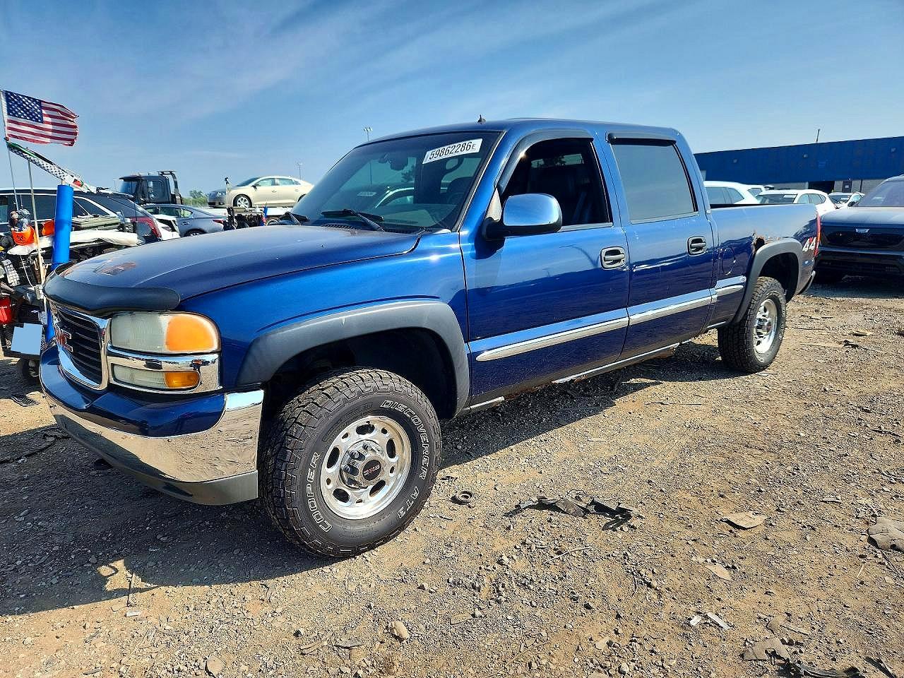 2002 GMC Sierra 1500HD SLE, VIN 1GTGK13U12F110889 — Бок
