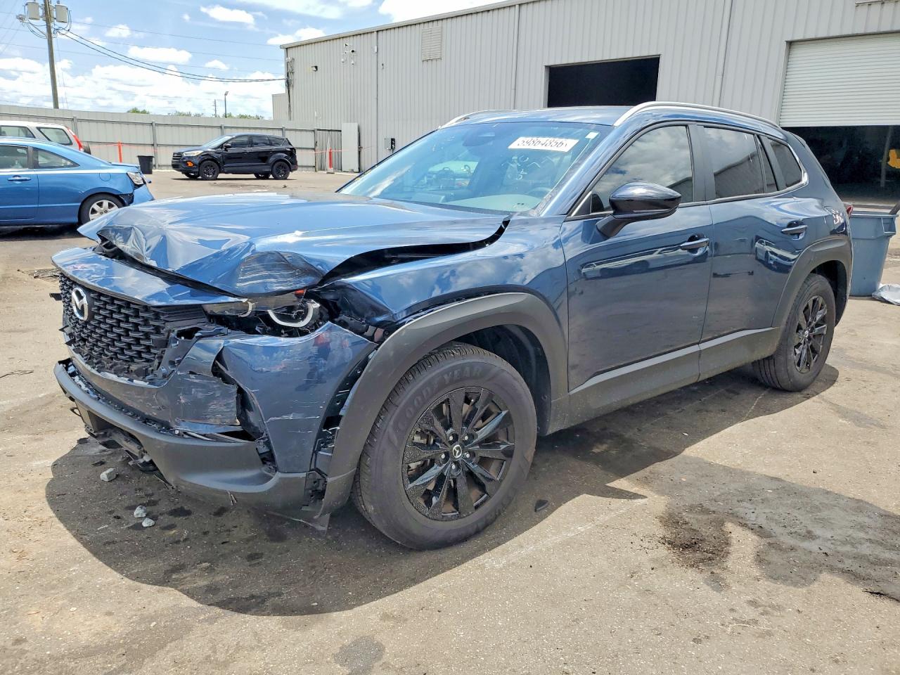 2025 Mazda CX-50 S Preferred, VIN 7MMVABBM1SN343520 — Перед