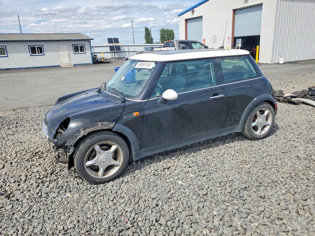 2005 MINI Hardtop, VIN WMWRC33435TJ66711 — Перед