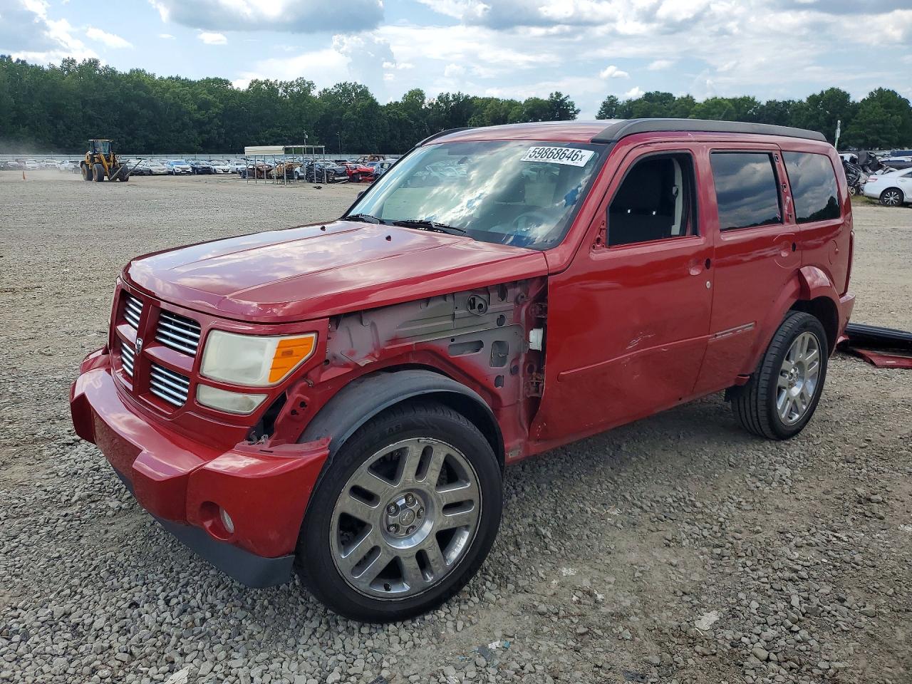 2011 Dodge Nitro Heat, VIN 1D4PU4GK6BW532681 — Front end