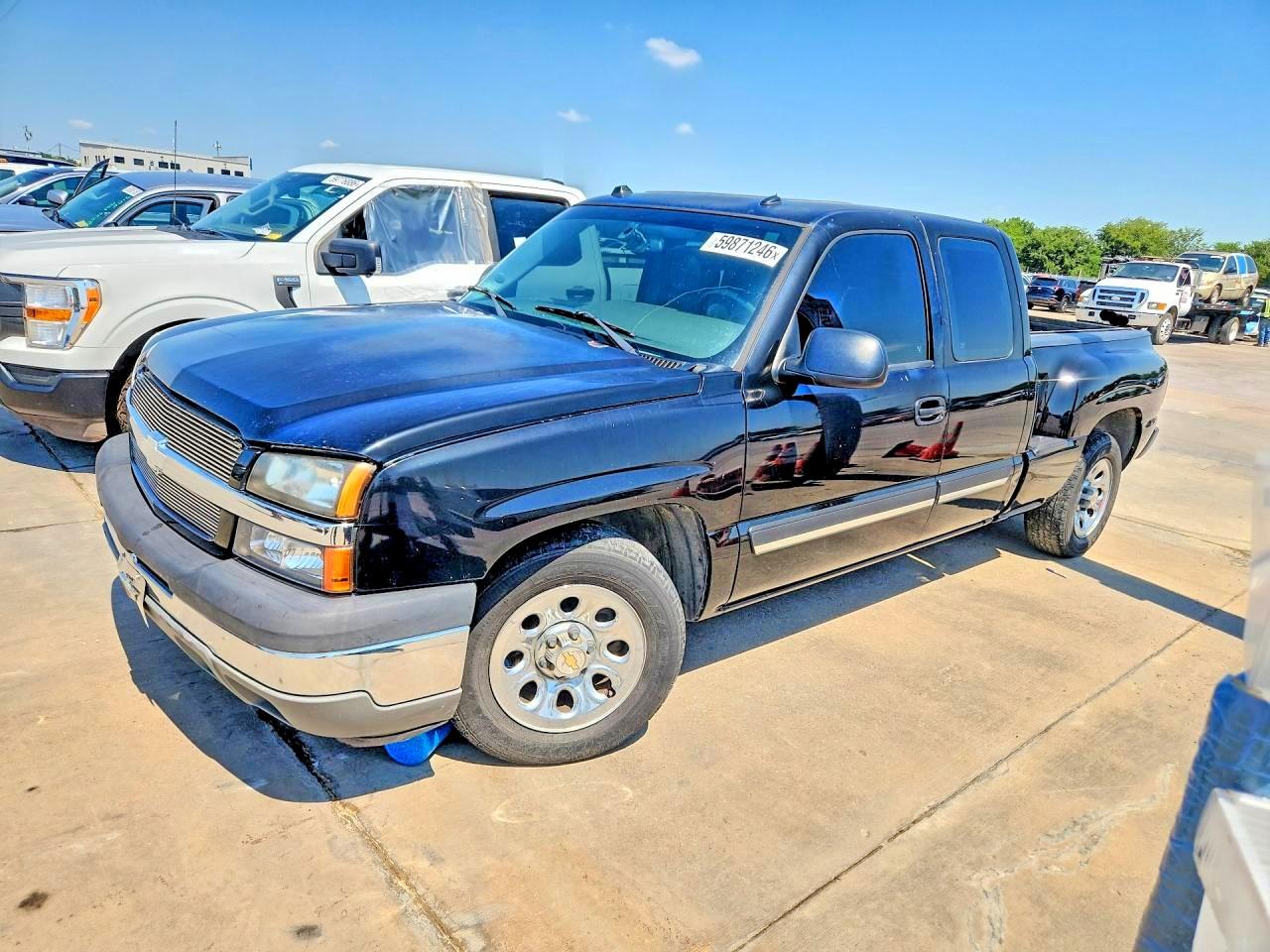 2005 Chevrolet Silverado 1500 LS, VIN 1GCEC19T45Z157677 — Normal wear